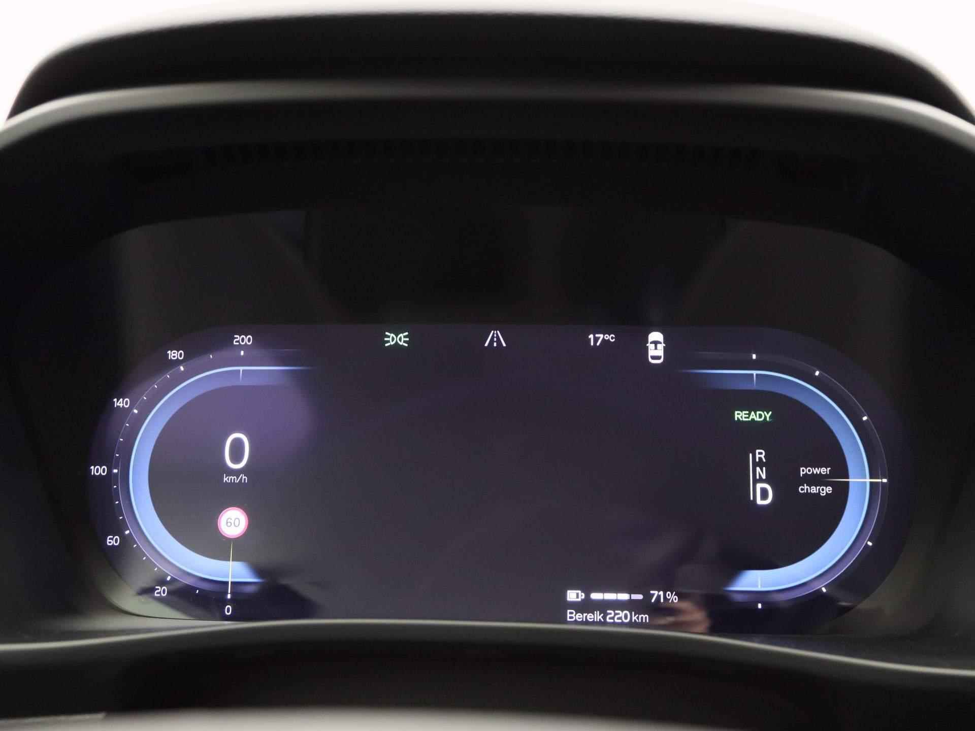 Volvo C40 Recharge Core 69 kWh | PANORAMADAK | NAVIGATIE | APPLE CARPLAY | CRUISE CONTROL | SPORTSTOELEN | ACHTERUITRIJCAMERA | STUUR+STOELVERWARMING | LED KOPLAMPEN | - 16/41