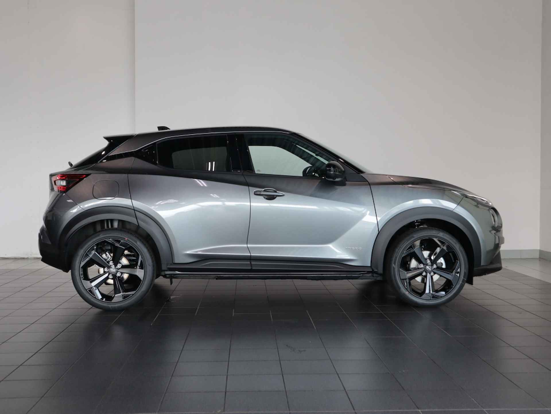 Nissan Juke 1.6 Hybride Tekna/Cold & Sound Pack - 4/45