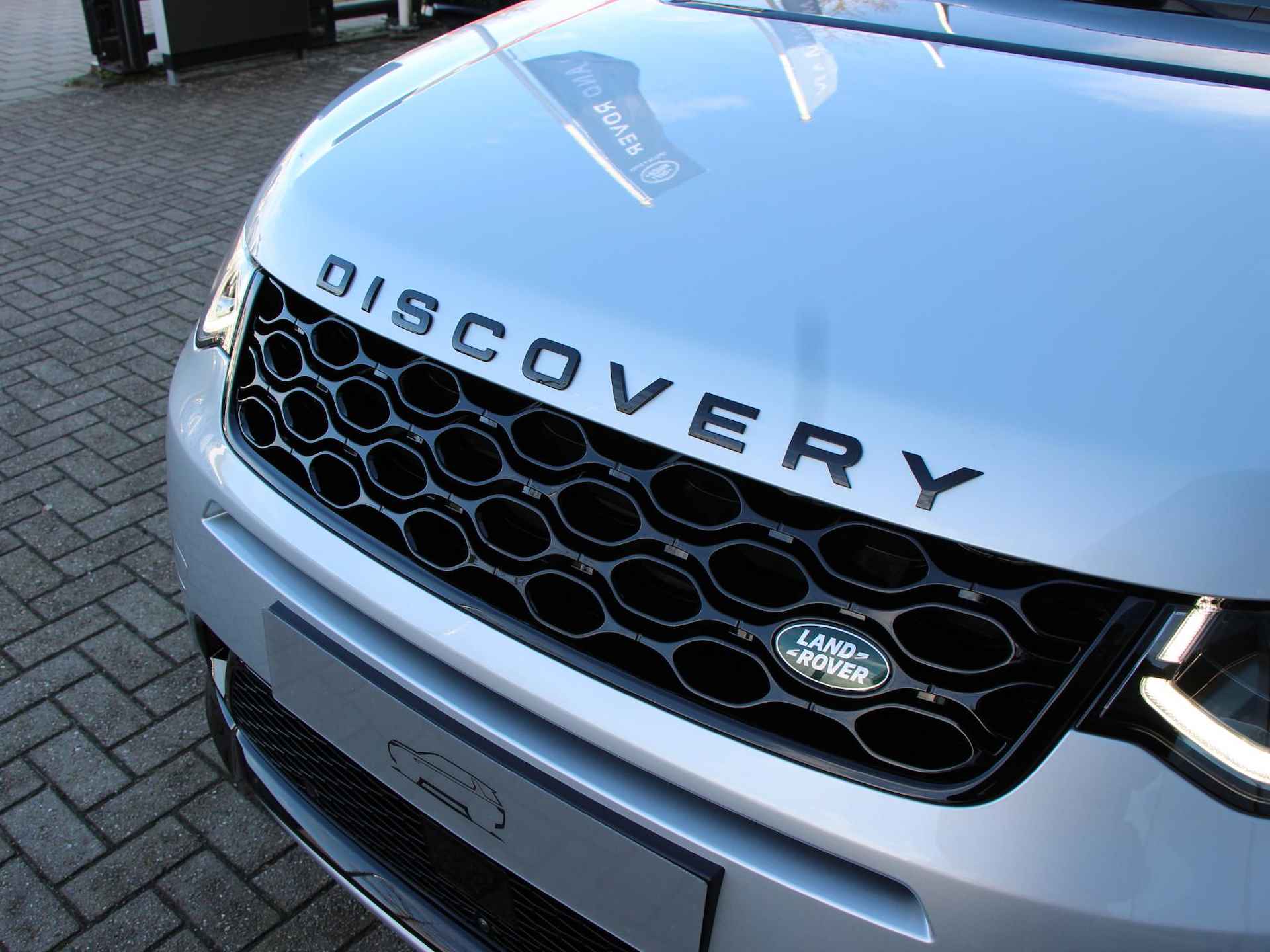 Land Rover Discovery Sport P270e Dynamic SE Limited Edition Land Rover Discovery Sport P270e PHEV S Limited Edition - 4/41