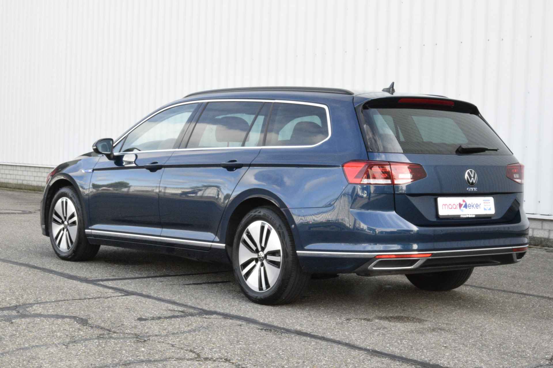 Volkswagen Passat Variant 1.4 TSI PHEV GTE | Massagestoel |Camera | Navi | Stoelverwarming | Parkeerhulp | - 25/41