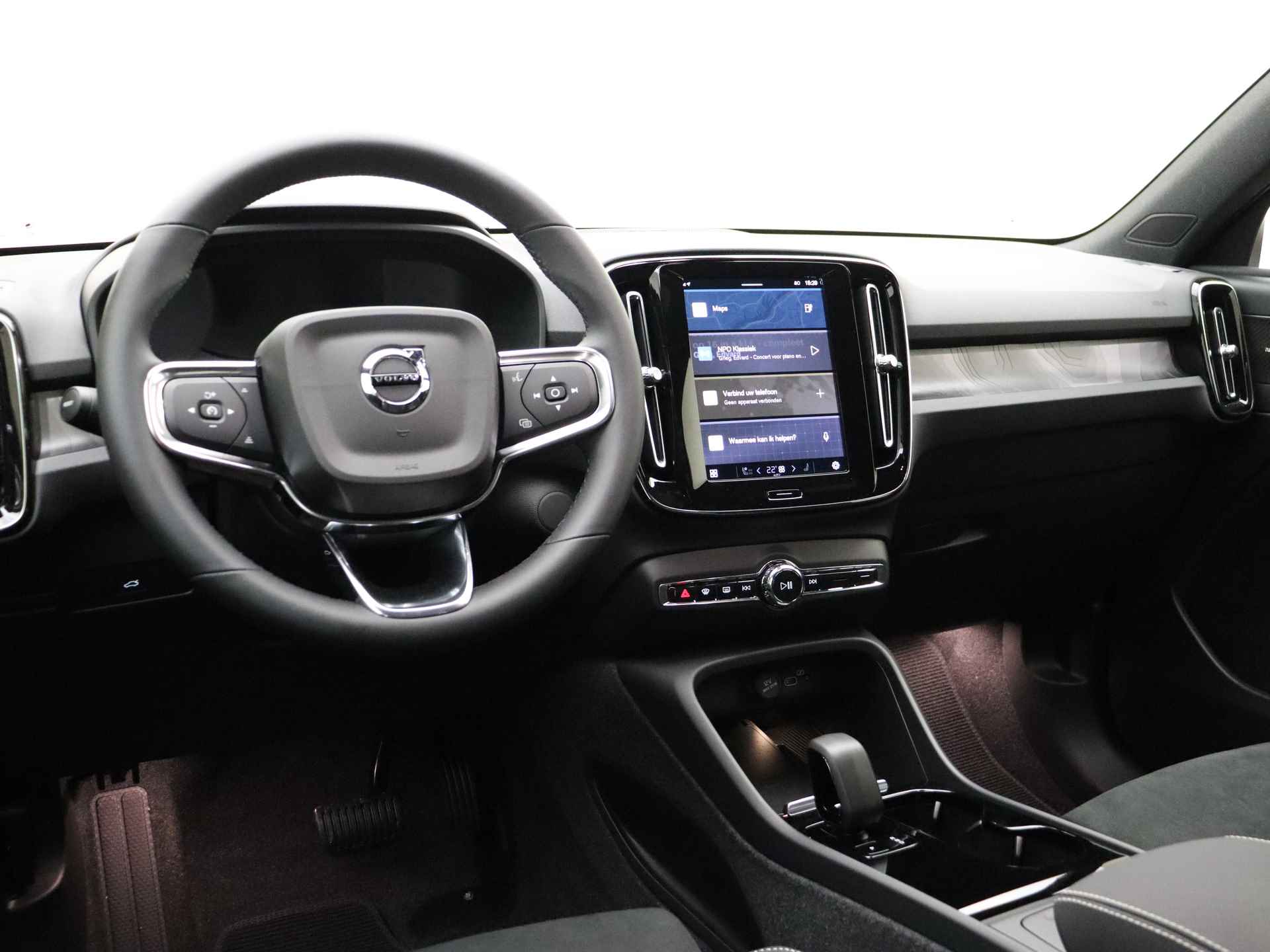 Volvo EX40 Ext. Range Plus Black Edition / NIEUW / DIRECT LEVERBAAR / Nubuck / Stoel/- en stuurverwarming / BLIS / Adaptieve cruise control / - 19/39