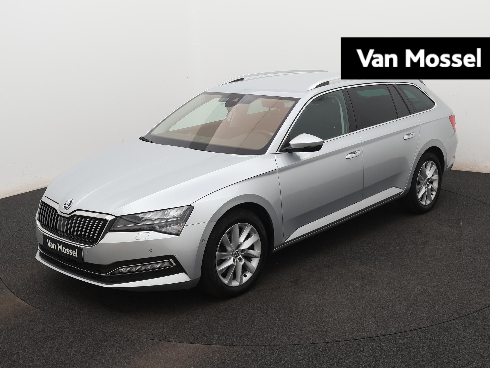 Skoda Superb 1.4 TSI ACT Style | TREKHAAK | STOELVERWARMING | ADAPTIEF CRUISE CONTROL | CAMERA |