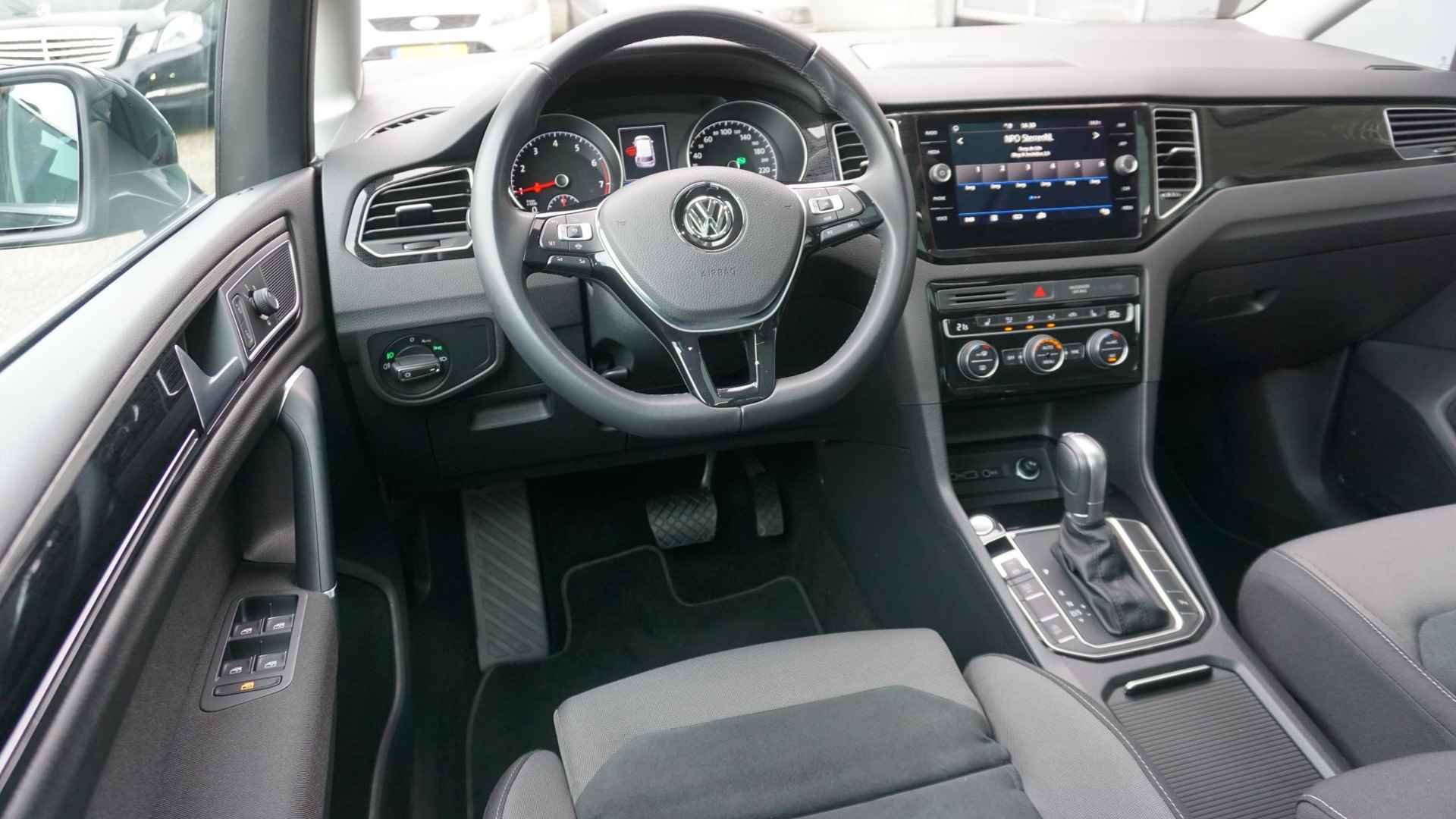 Volkswagen Golf Sportsvan 1.5 TSI 150pk DSG Highline Pano.Dak LED Keyless Navi A-Camera 17inch LM 55250km 1e Eigenaar *Complete Sportsvan* - 8/57