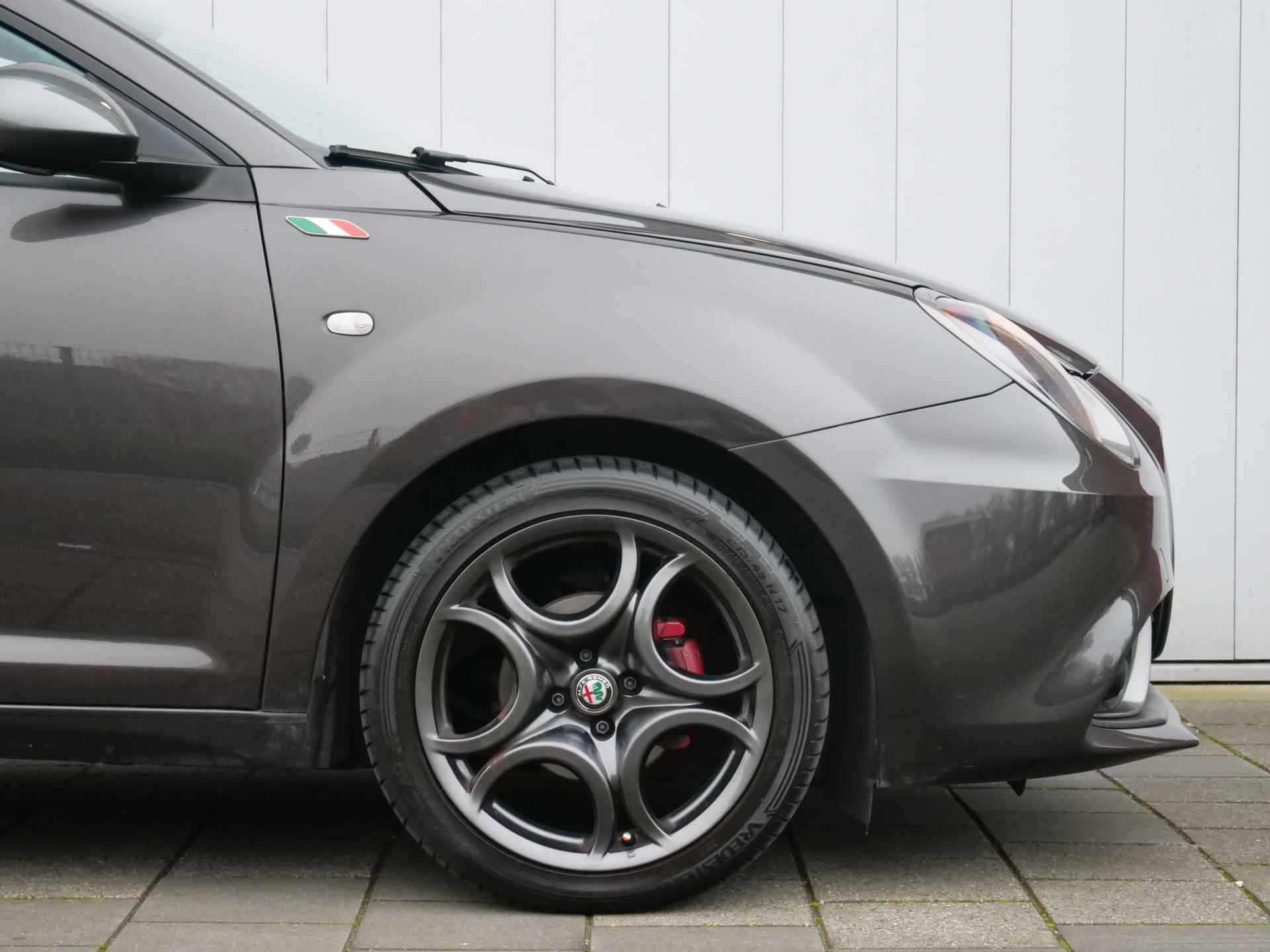 Alfa Romeo MiTo 0.9 TwinAir 105pk ECO Super Navigatie / PDV / 17 Inch - 11/35