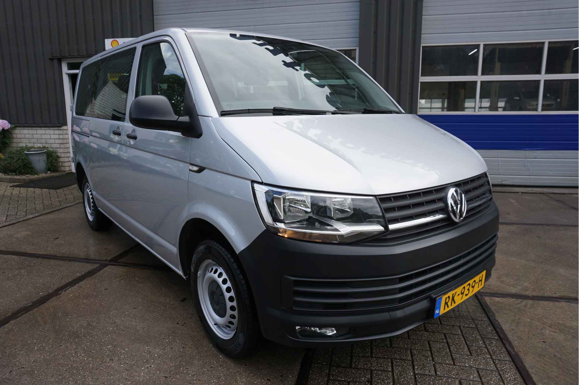 Volkswagen Transporter Kombi 2.0 TDI 75kW 9P. Airco App-C Highline INCL. BTW EN BPM - 4/21