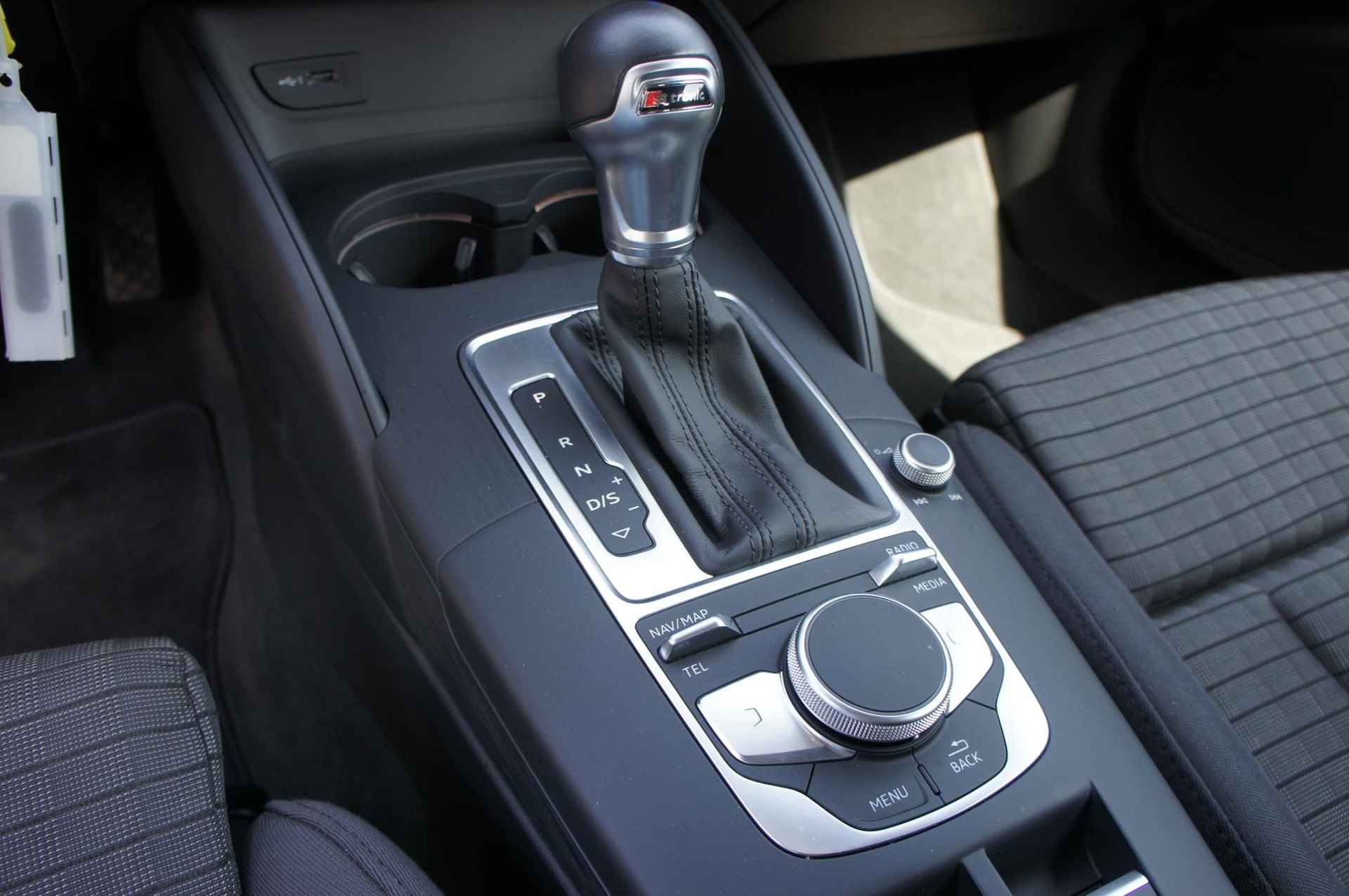 Audi A3 Cabrio 1.4 TFSI Sport S Line Edition | S-tronic | LED - 7/20