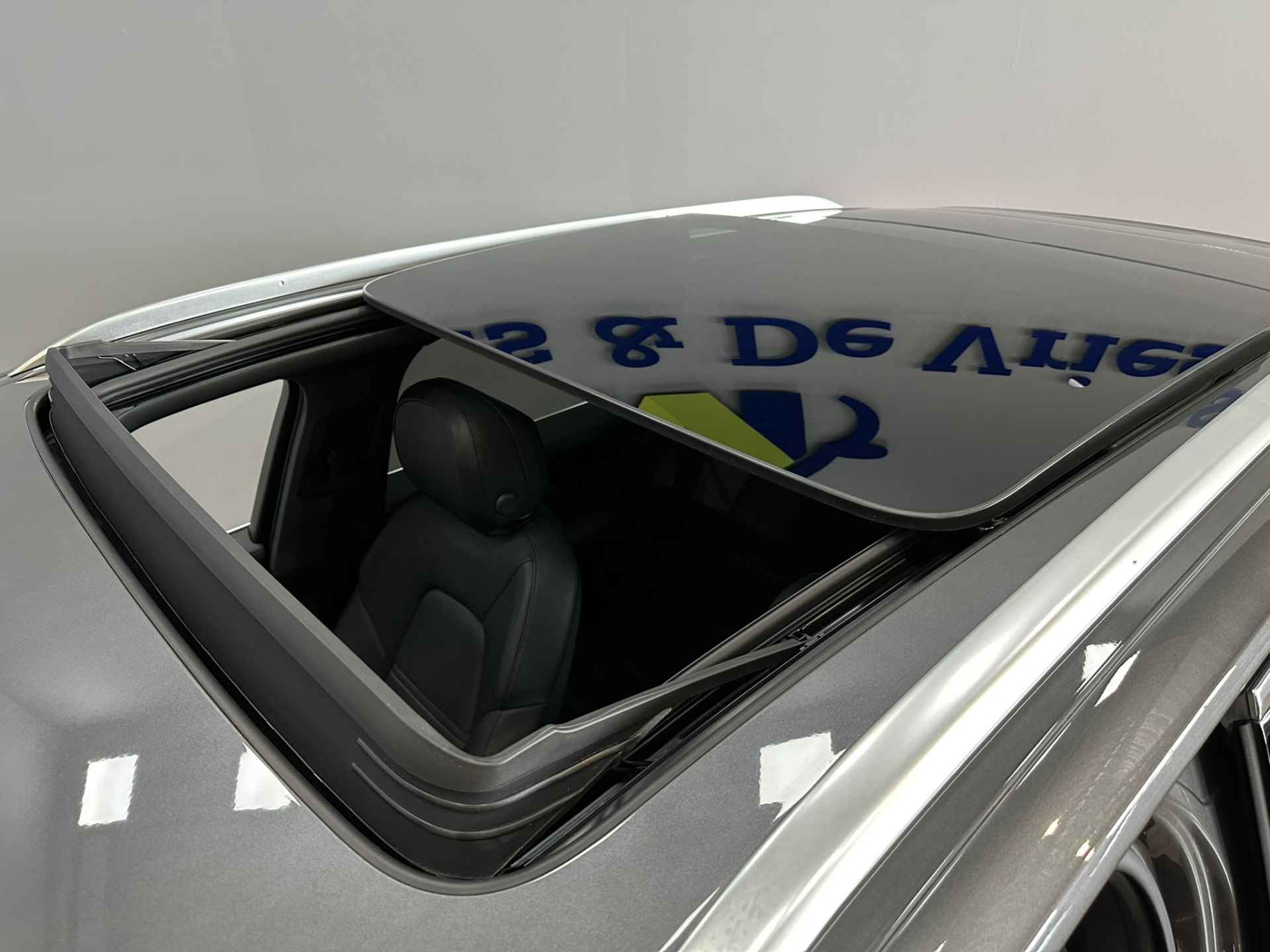 Porsche Cayenne 3.0 E-Hybrid LED PDLS+ | Bose | Luchtvering | Adaptive Cruise | 360 Camera | Panorama | Leder | Trekhaak | Stoelkoeling | Apple Carplay Android Auto | Isofix | NAP | - 8/54
