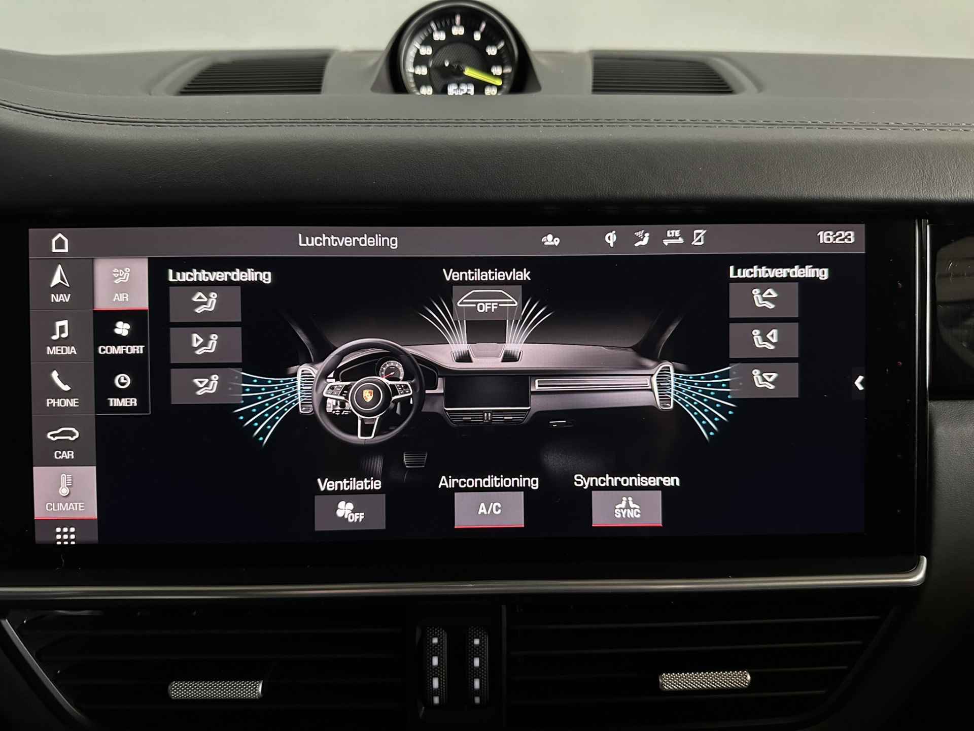 Porsche Cayenne 3.0 E-Hybrid LED PDLS+ | Bose | Luchtvering | Adaptive Cruise | 360 Camera | Panorama | Leder | Trekhaak | Stoelkoeling | Apple Carplay Android Auto | Isofix | NAP | - 28/54