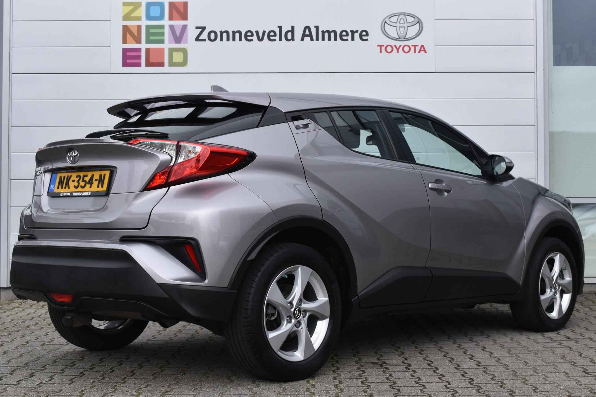 Toyota C-HR 1.2 Dynamic - 8/32