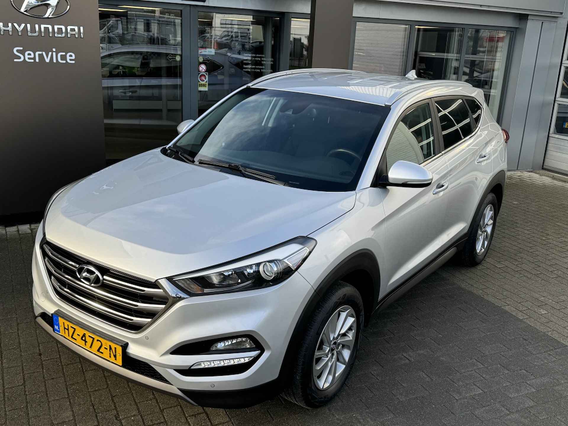 Hyundai Tucson 1.6 GDI Comfort | Trekhaak afneembaar 1400KG! | Navigatie | Stoe - 3/33