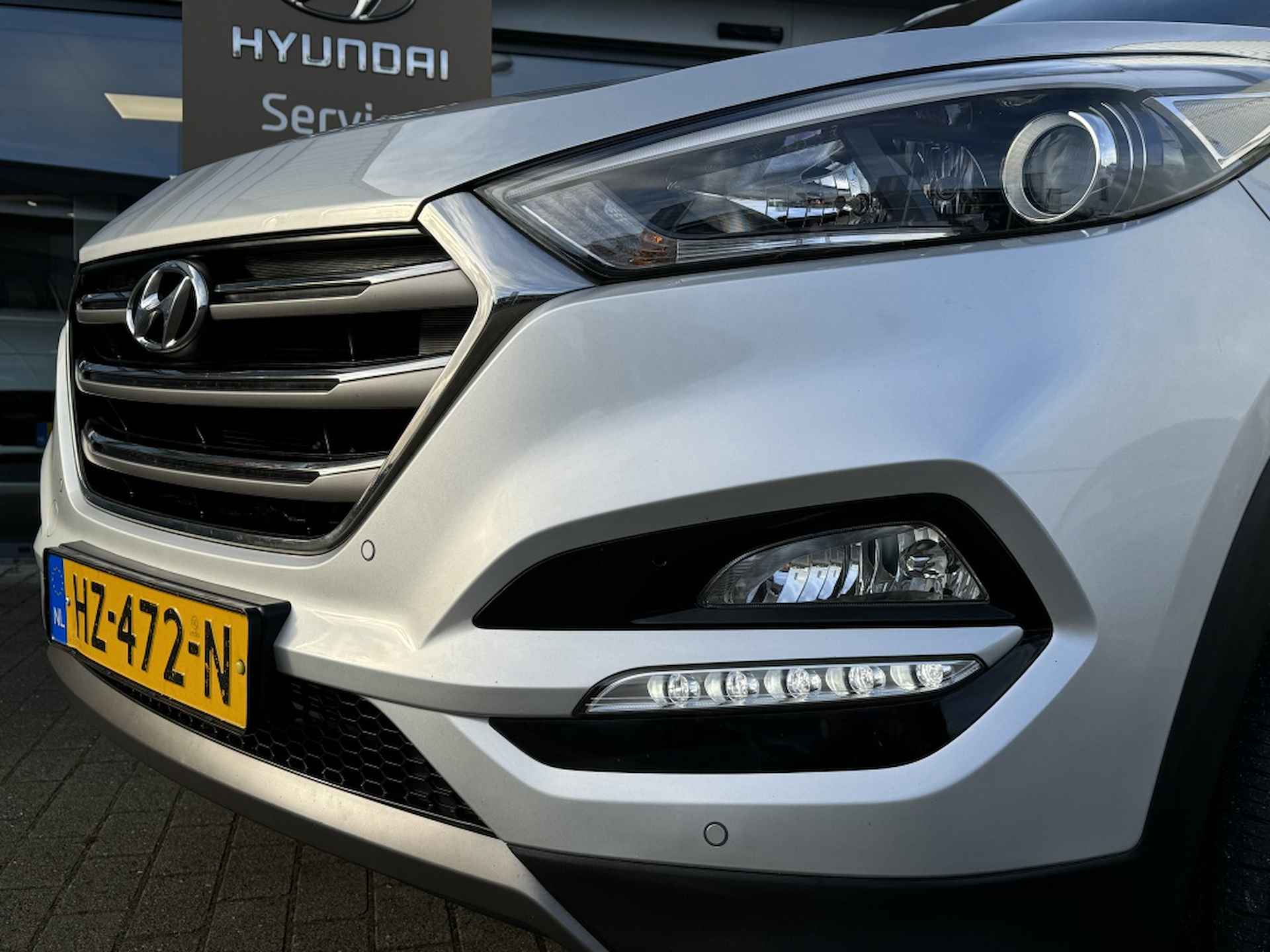 Hyundai Tucson 1.6 GDI Comfort | Trekhaak afneembaar 1400KG! | Navigatie | Stoe - 4/33