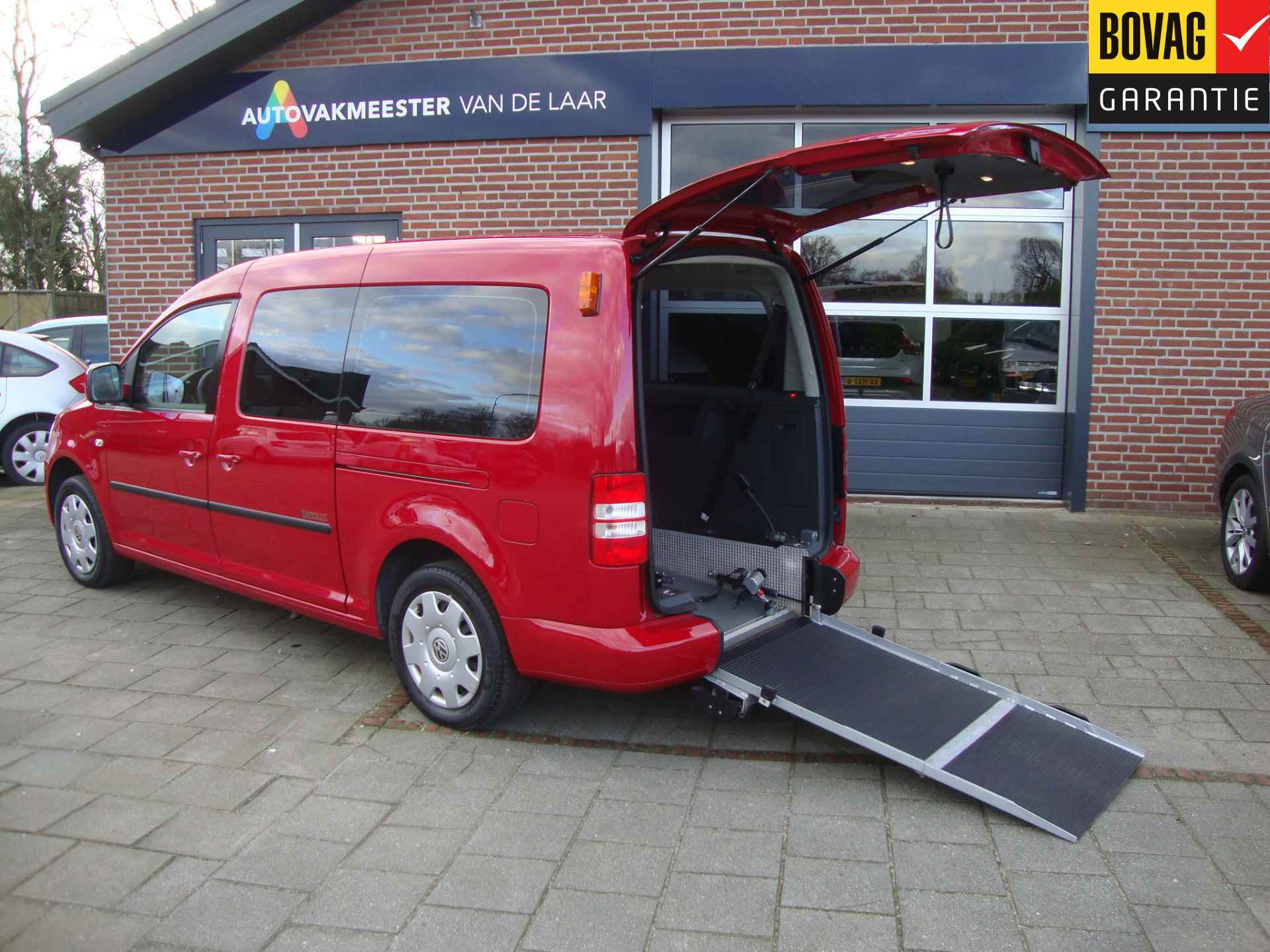 Volkswagen Caddy Maxi 1.2 TSI Trendline Rolstoel / Invalide , 5 pers + 1 rolstoelplaats( Airco,Cruise Control) RIJKLAARPRIJS! - 1/47