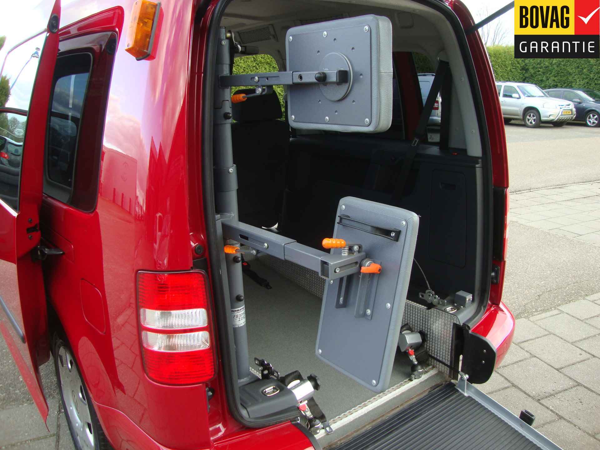 Volkswagen Caddy Maxi 1.2 TSI Trendline Rolstoel / Invalide , 5 pers + 1 rolstoelplaats( Airco,Cruise Control) RIJKLAARPRIJS! - 34/47