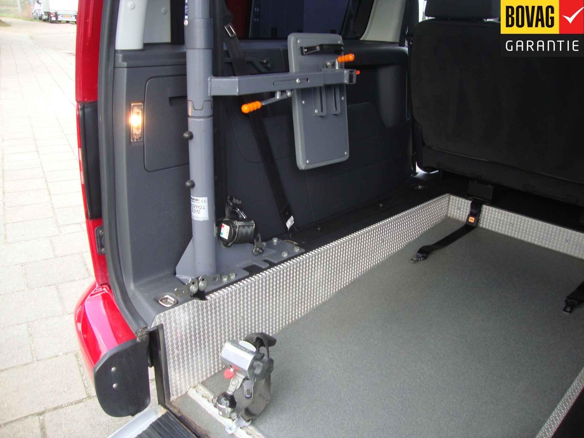 Volkswagen Caddy Maxi 1.2 TSI Trendline Rolstoel / Invalide , 5 pers + 1 rolstoelplaats( Airco,Cruise Control) RIJKLAARPRIJS! - 38/47