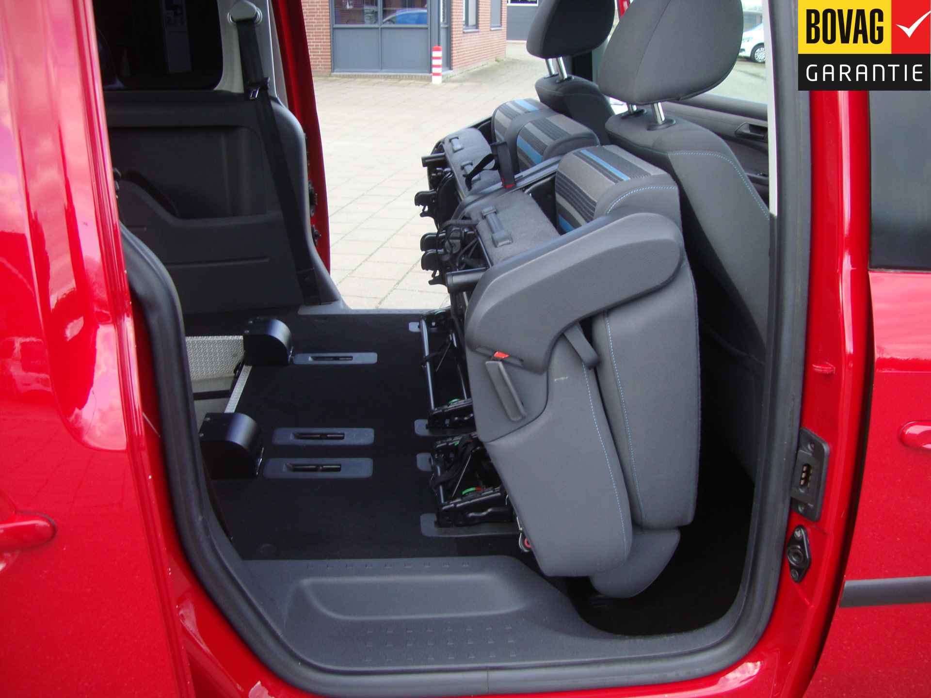 Volkswagen Caddy Maxi 1.2 TSI Trendline Rolstoel / Invalide , 5 pers + 1 rolstoelplaats( Airco,Cruise Control) RIJKLAARPRIJS! - 42/47