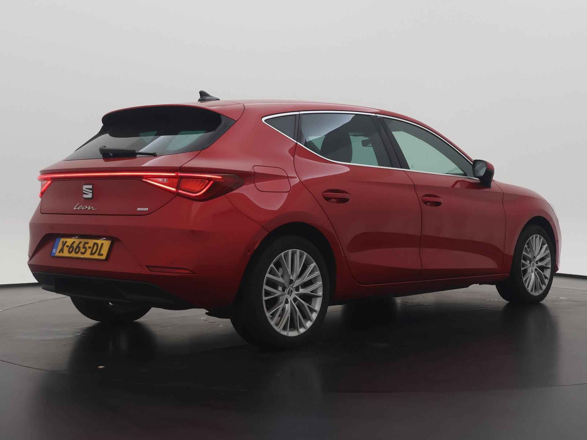 SEAT Leon 1.4 TSI eHybrid PHEV Xcellence | NIEUW BINNEN | Navigatie | Carplay | Stoelverwarming | LED | - 6/6