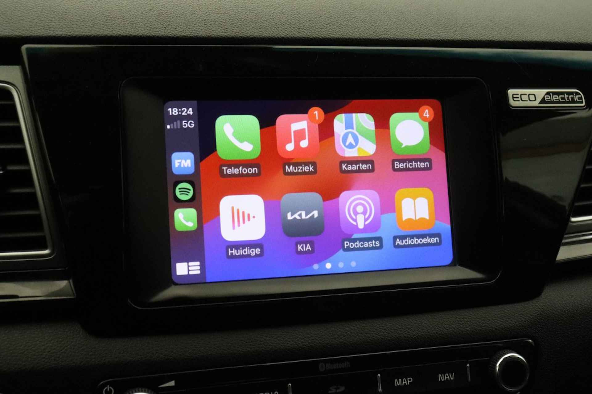 KIA E-niro DynamicLine 64 kWh - Carplay, Trekhaak (15.840 na Subsidie) GERE - 5/29