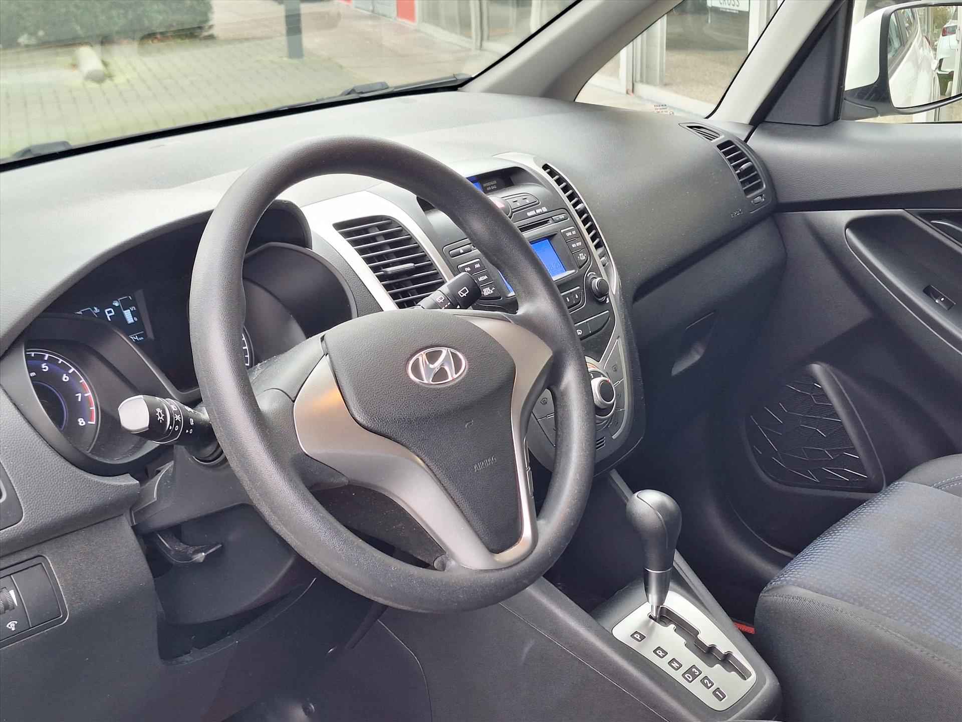 HYUNDAI IX20 1.6i Automaat | Trekhaak, Airconditioning, Fijne instap, Weinig KM, Cetrale deurvergrendeling, Elektrische ramen - 12/24