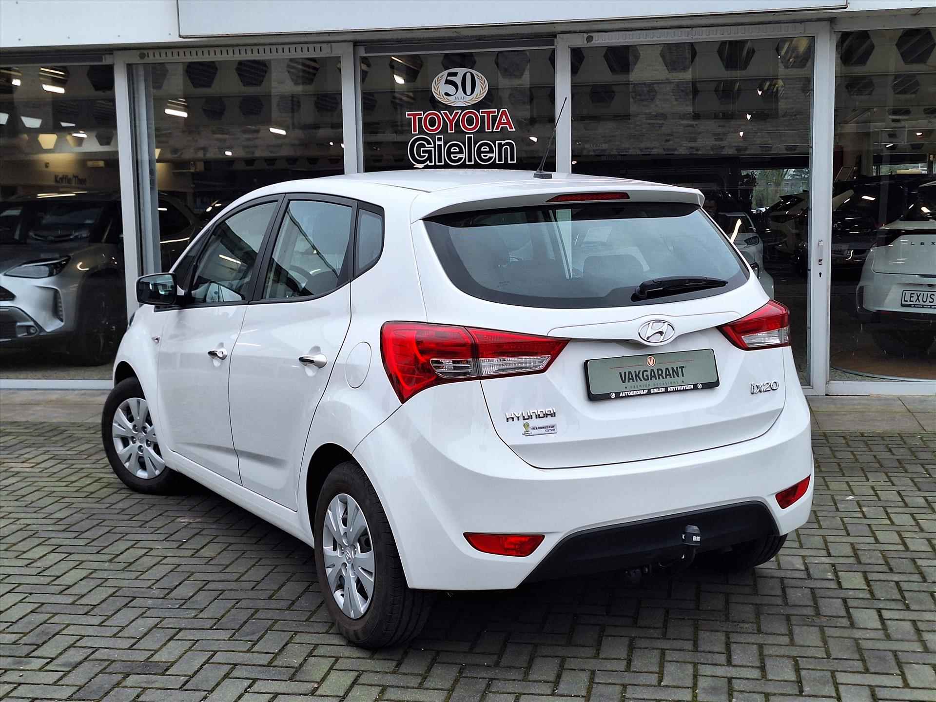 HYUNDAI IX20 1.6i Automaat | Trekhaak, Airconditioning, Fijne instap, Weinig KM, Cetrale deurvergrendeling, Elektrische ramen - 24/24