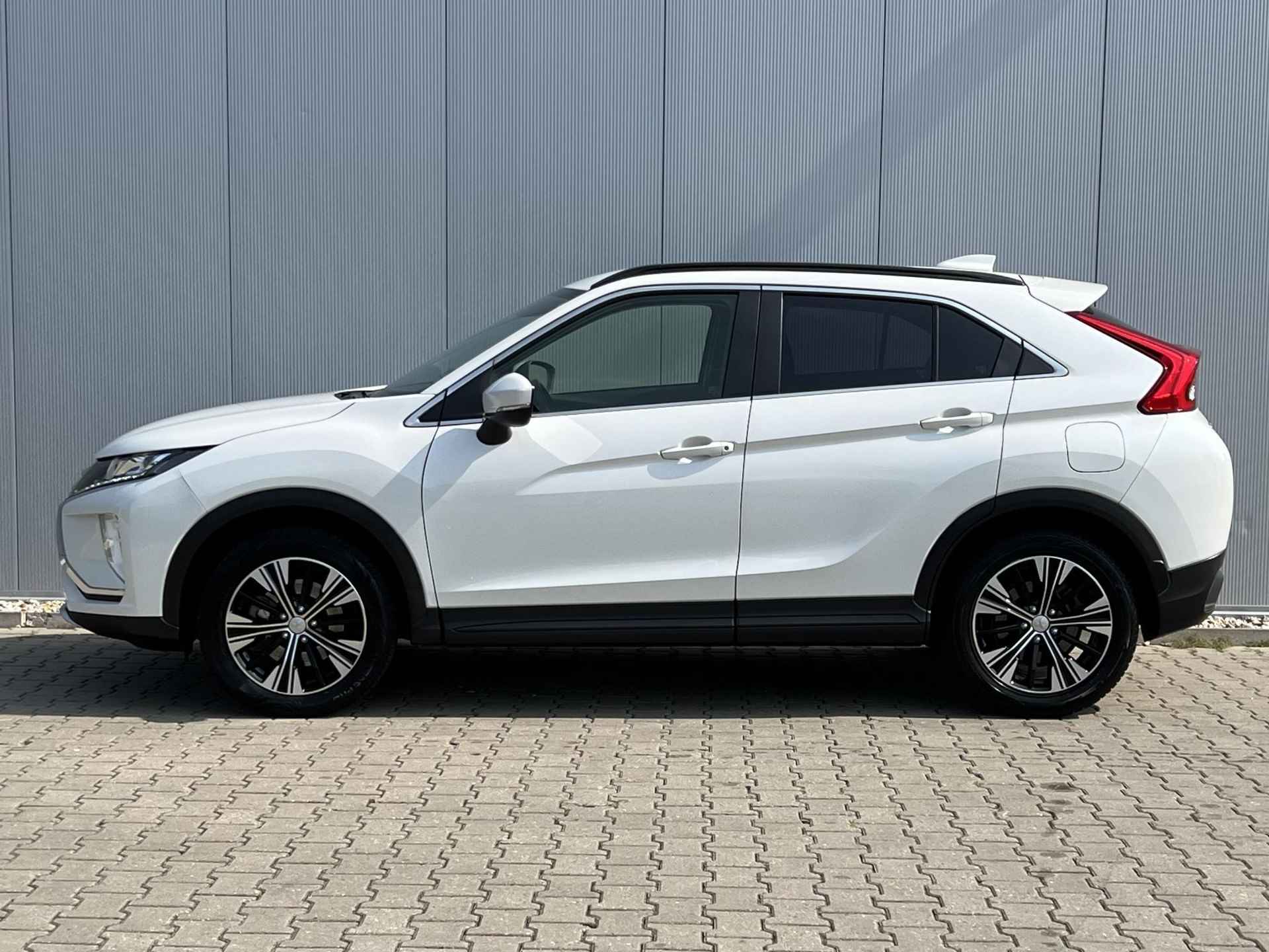 Mitsubishi Eclipse Cross 1.5 DI-T Intense / Automaat / Trekhaak 1.600 KG Trekgewicht / Stoelverwarming / Android Auto & Apple Carplay / Achteruitrijcamera / - 9/29