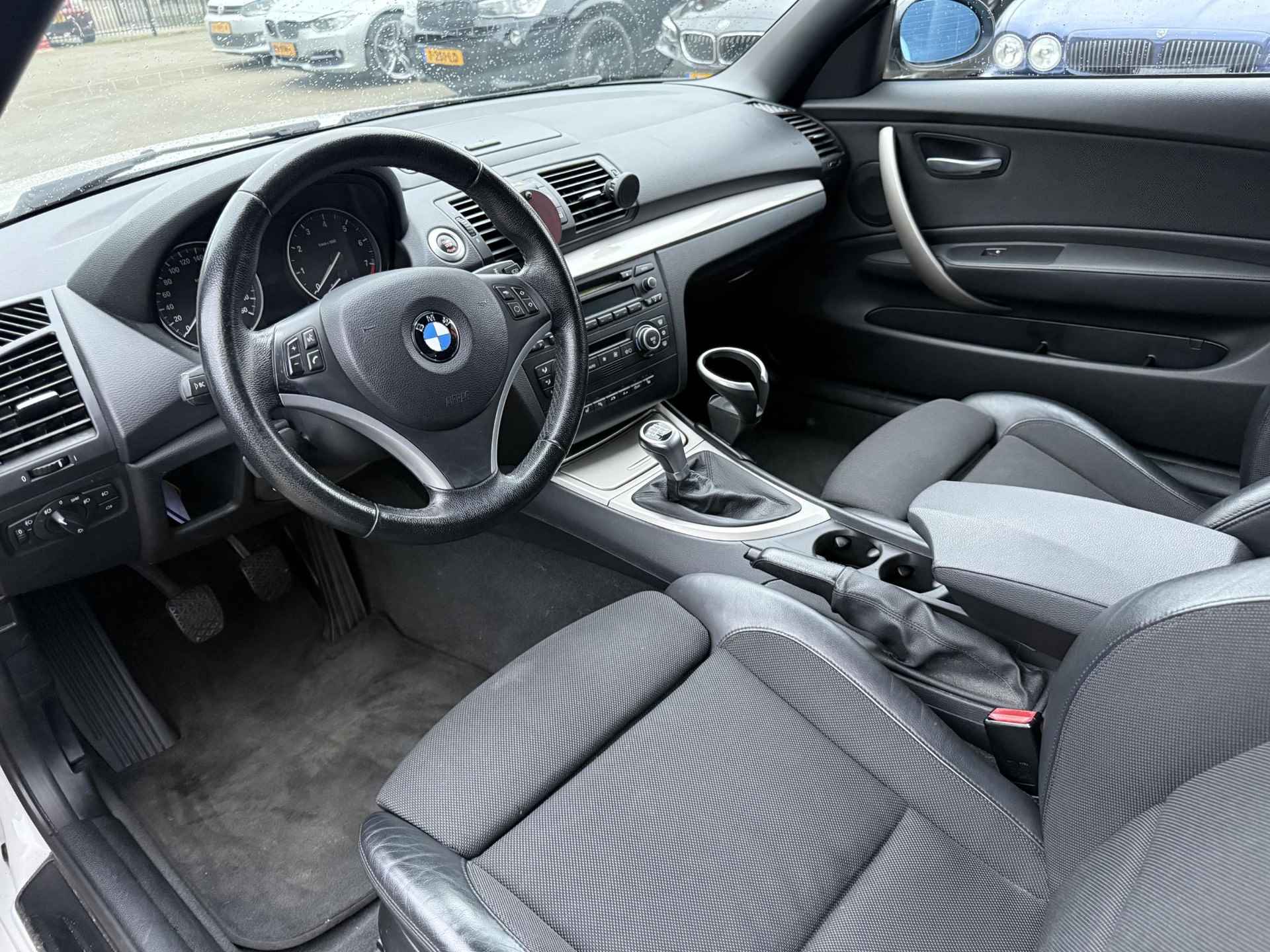 BMW 1-serie Cabrio 120i High Executive - 2/14