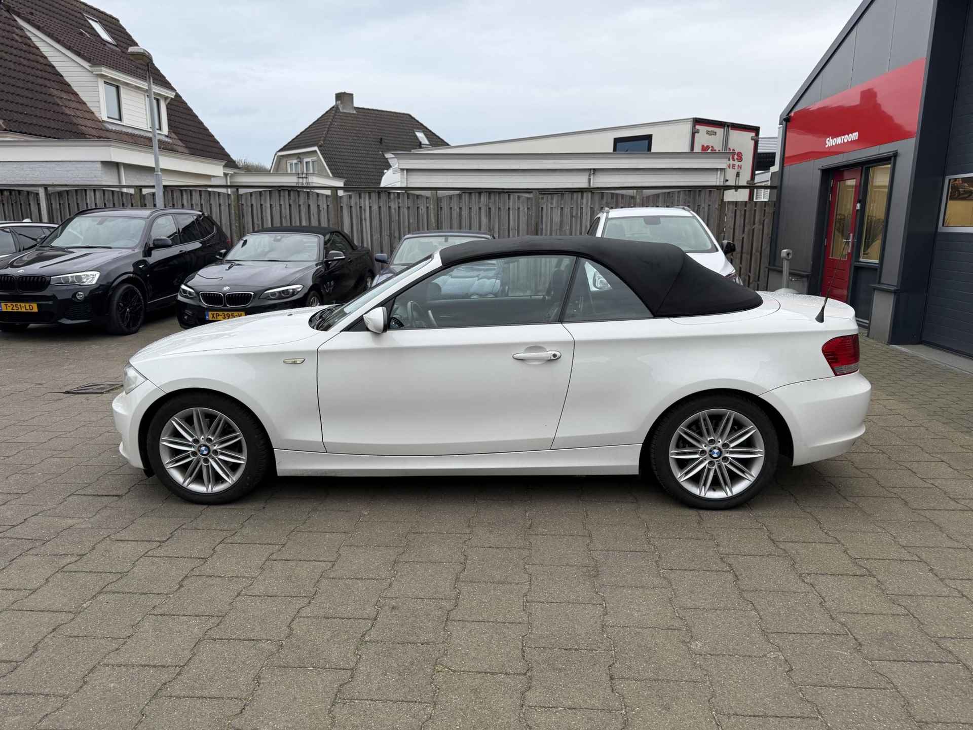 BMW 1-serie Cabrio 120i High Executive - 3/14