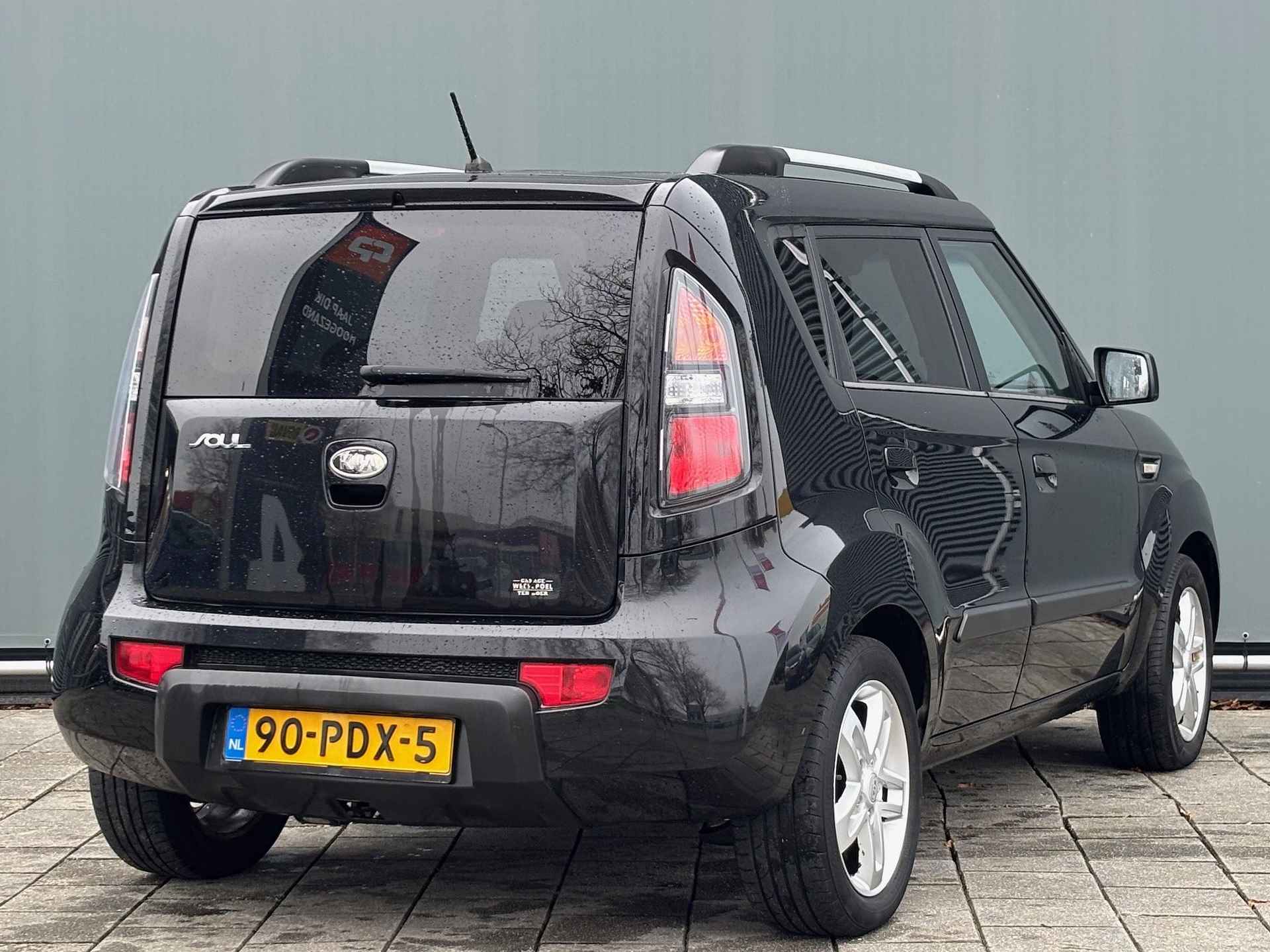 Kia Soul BWJ 2011 | 1.6 127PK X-ecutive | AIRCO | PRIVACY GLASS | LICHTMETAAL | RADIO/CD | EL. RAMEN | - 3/13