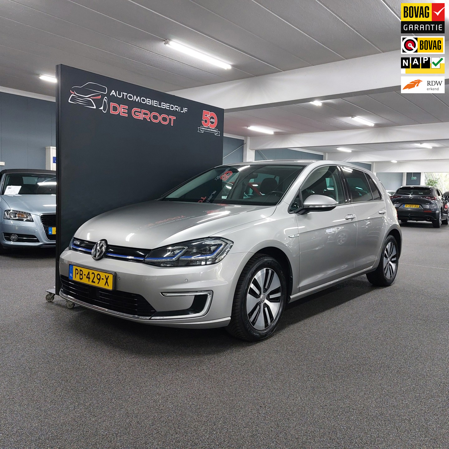 Volkswagen E-Golf E-Golf-NAVI-PARKEERSENSOREN-SUBSIDIE 2.000 EURO-LED bij viaBOVAG.nl