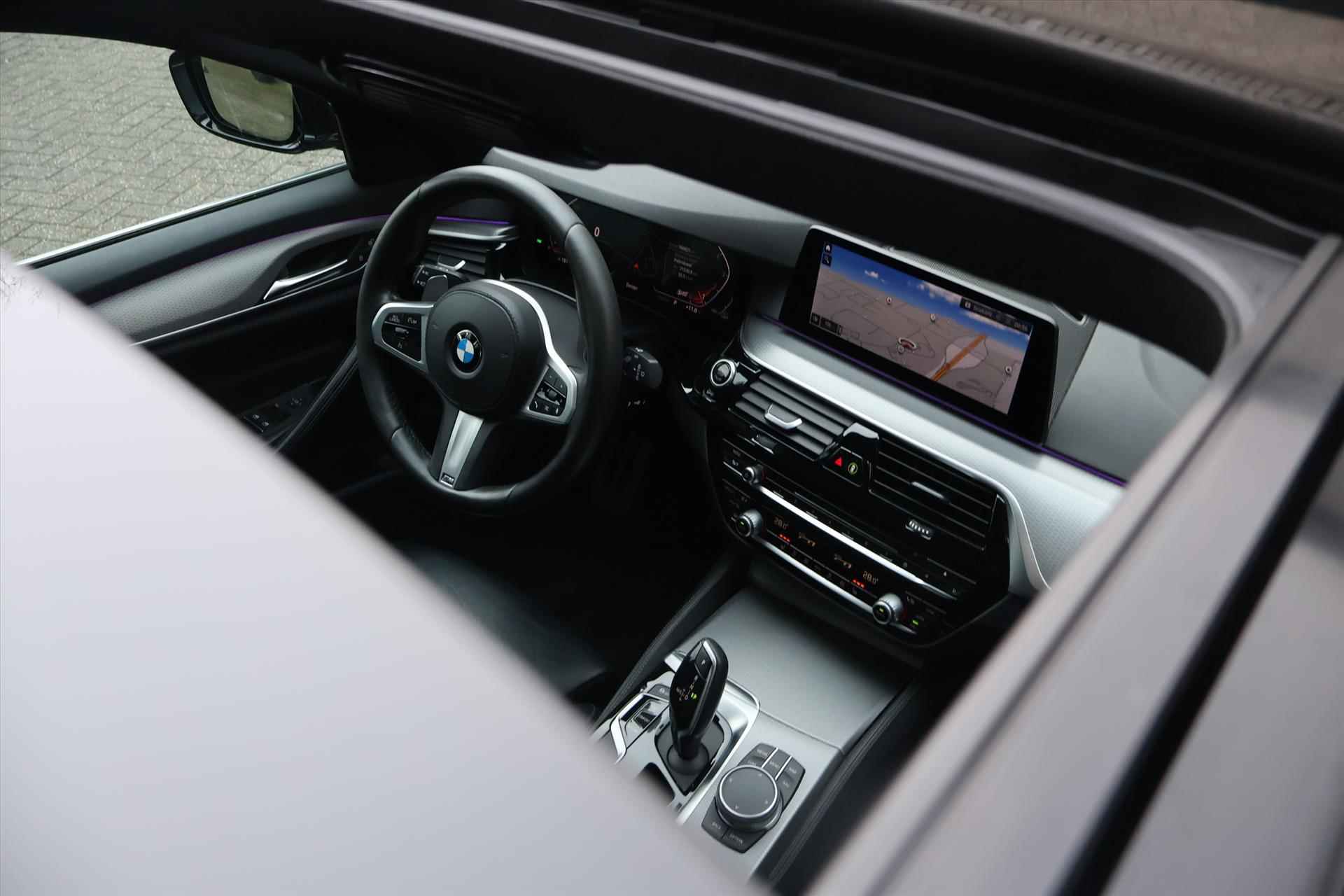 BMW 5-Serie Touring (g31) 520i M-Sport 184pk Aut. | Pano | Memory | Camera | Virtual | LED | Carplay - 5/51