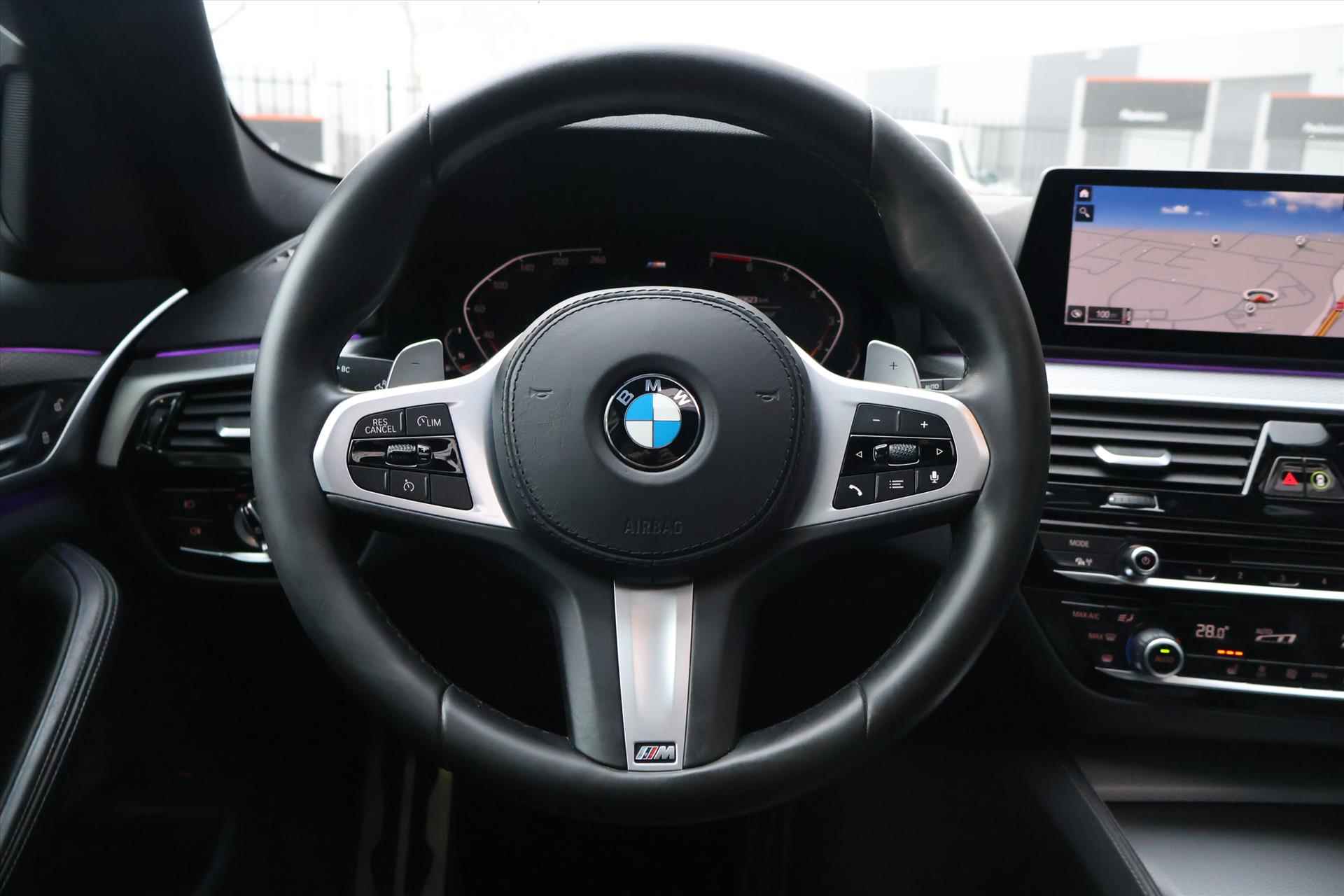 BMW 5-Serie Touring (g31) 520i M-Sport 184pk Aut. | Pano | Memory | Camera | Virtual | LED | Carplay - 13/51