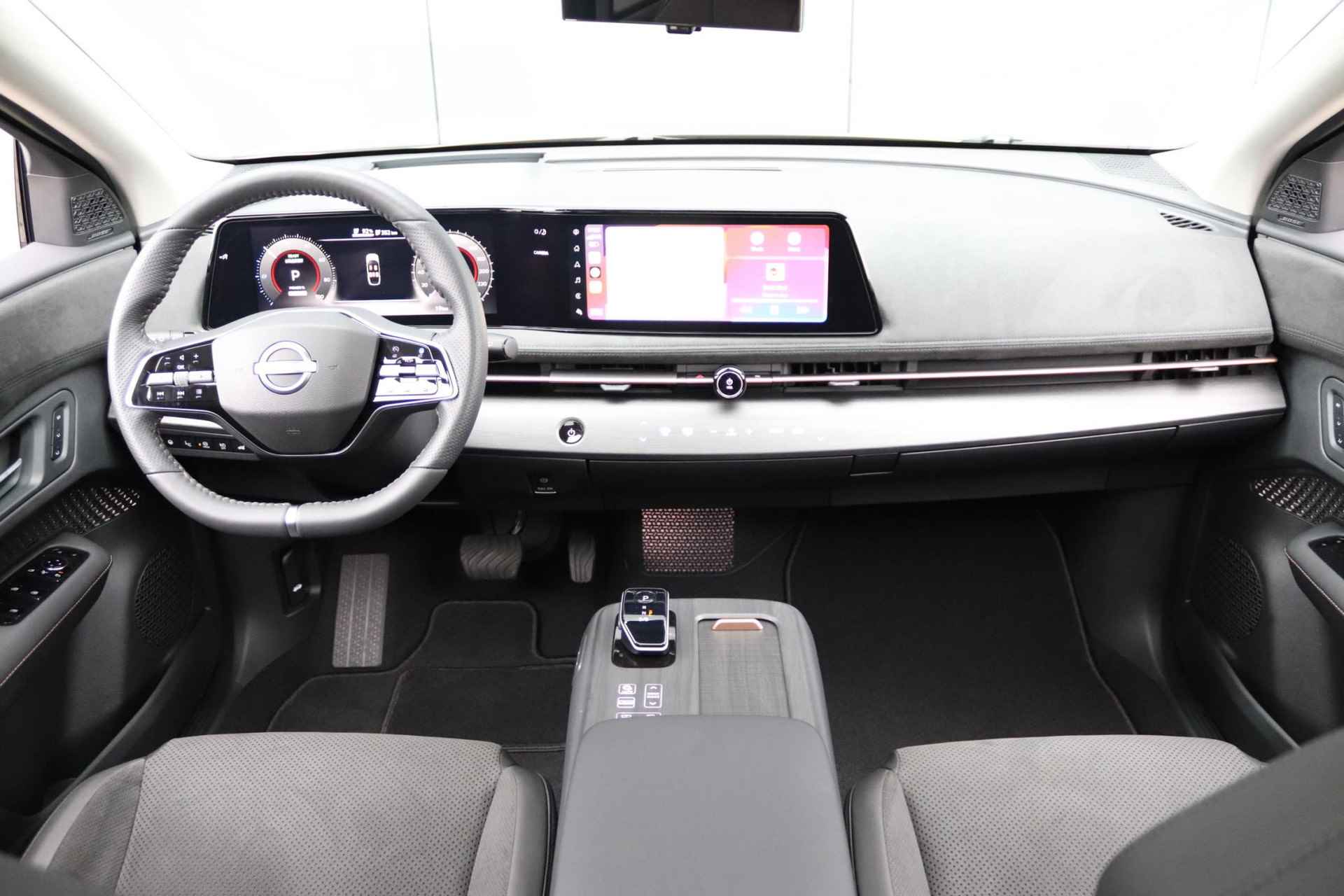 Nissan Ariya 66 kWh Evolve |20-inch Velgen| Panoramadak|  Two-Tone| 22KW Lader|Trekhaak| - 17/58