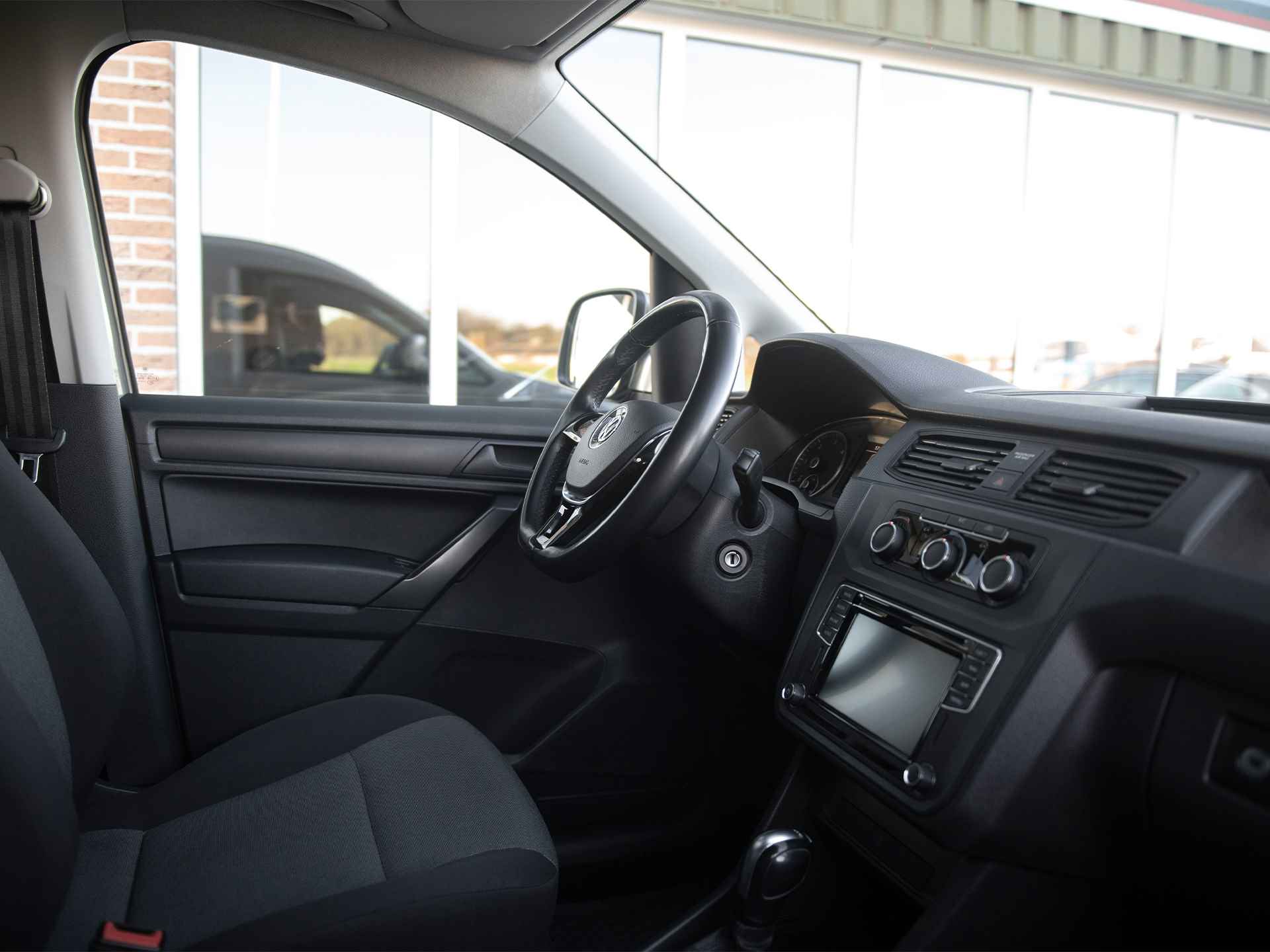 Volkswagen Caddy L1H1 2.0TDi 102pk DSG Marge-auto | Navi | Bumpers in kleur | 16" Lichtmetalen velgen | Cruise Control | Trekhaak | Stoelverwarming - 6/40