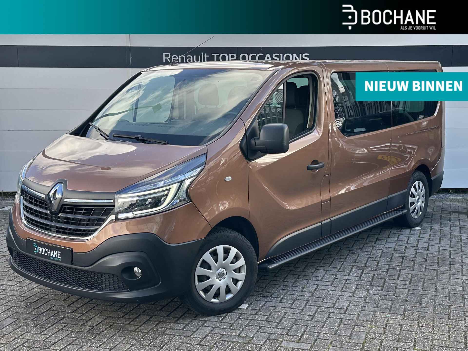 Renault Trafic Passenger 2.0 dCi 120 Grand Zen | 9 Persoons! | Uniek | Trekhaak | P. Sensoren | Apple Carplay | Dealer Onderhouden! - 1/30