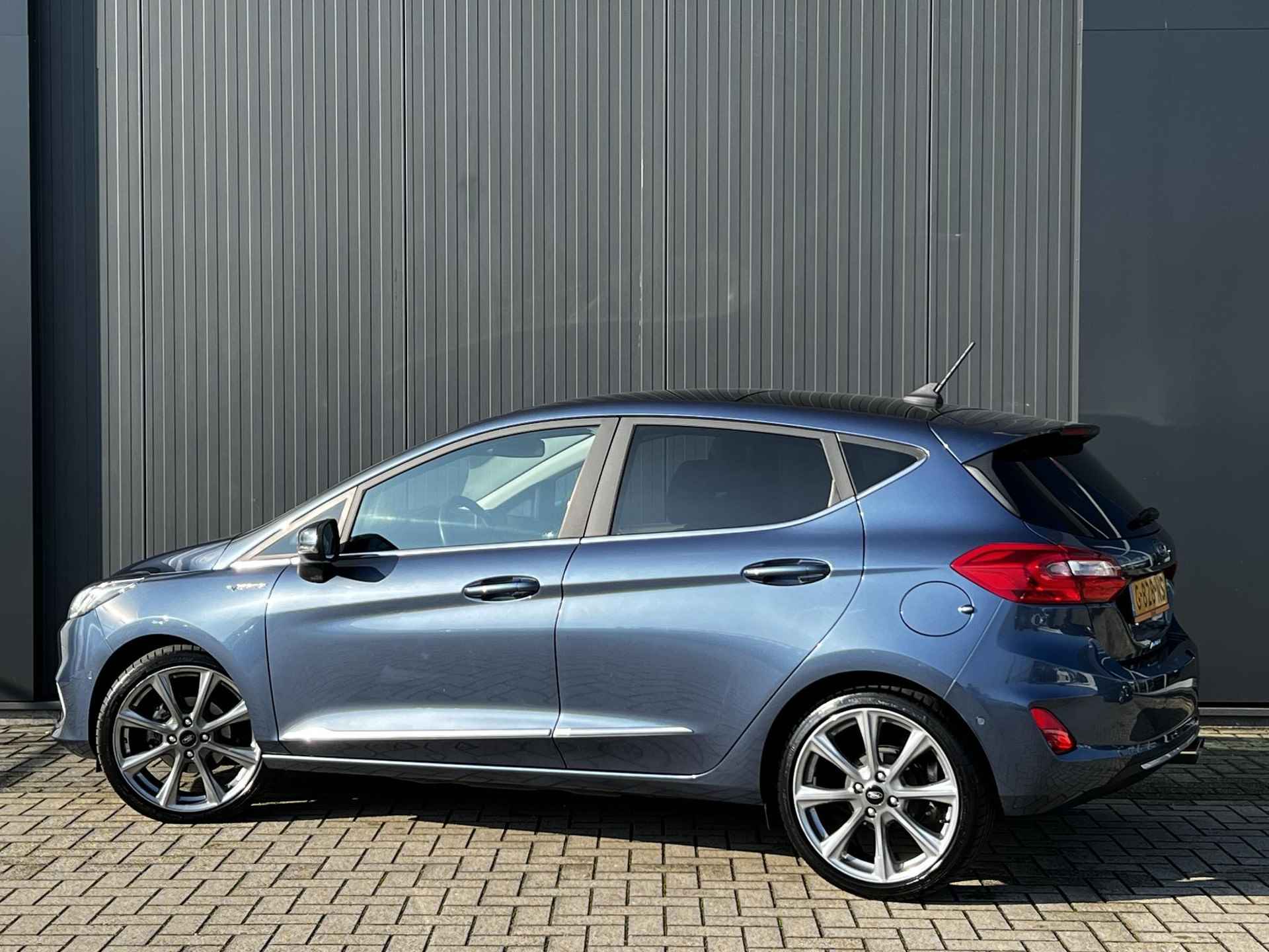 Ford Fiesta 1.0 EcoBoost Vignale | Panorama schuif/kanteldak | Navigatie | Leder | B&O Audio | - 5/38