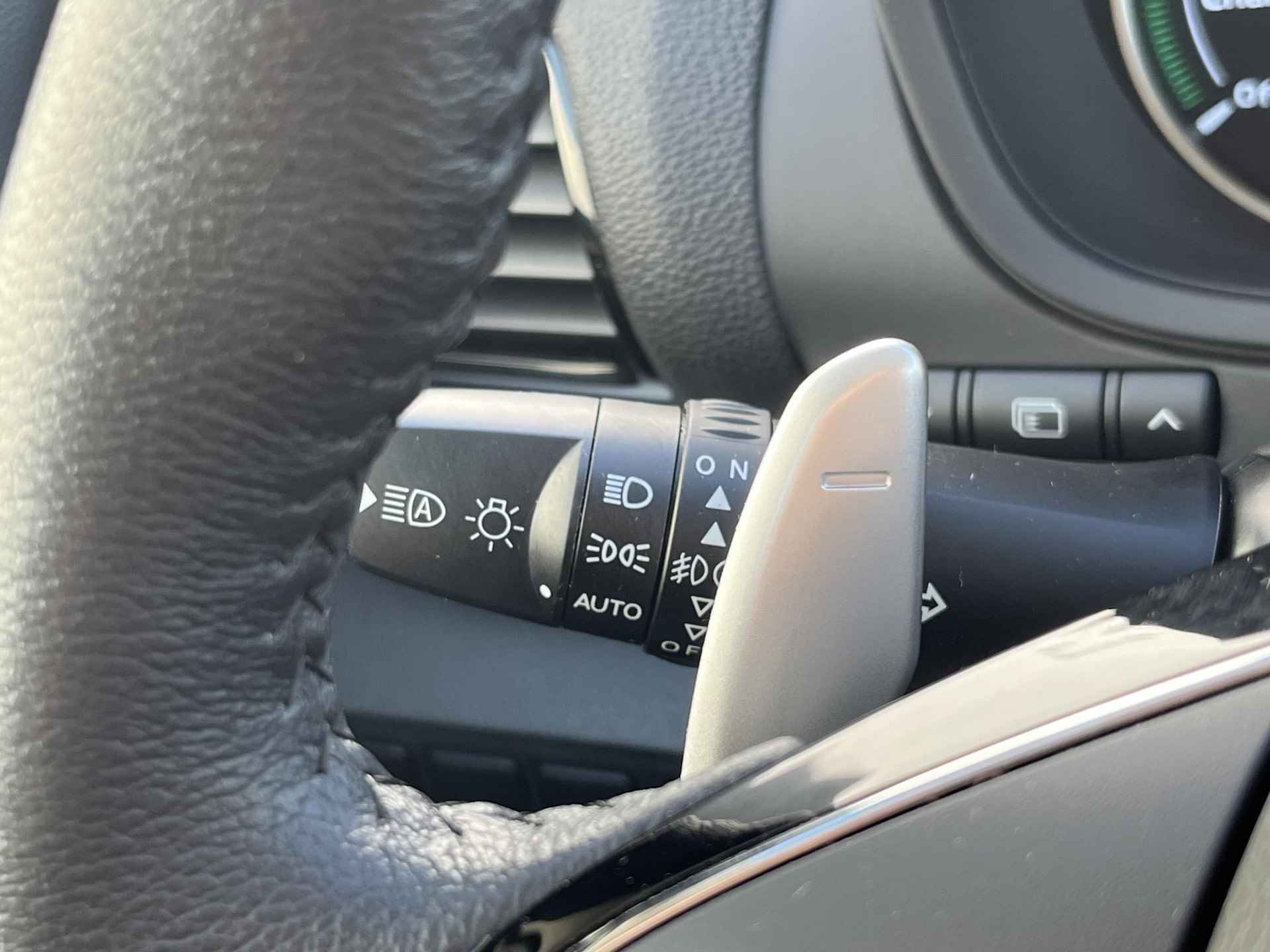 Mitsubishi Eclipse Cross 2.4 PHEV Intense Automaat / Apple carplay & Android auto / Keyless / Cruise control / Stoelverwarming - 32/48