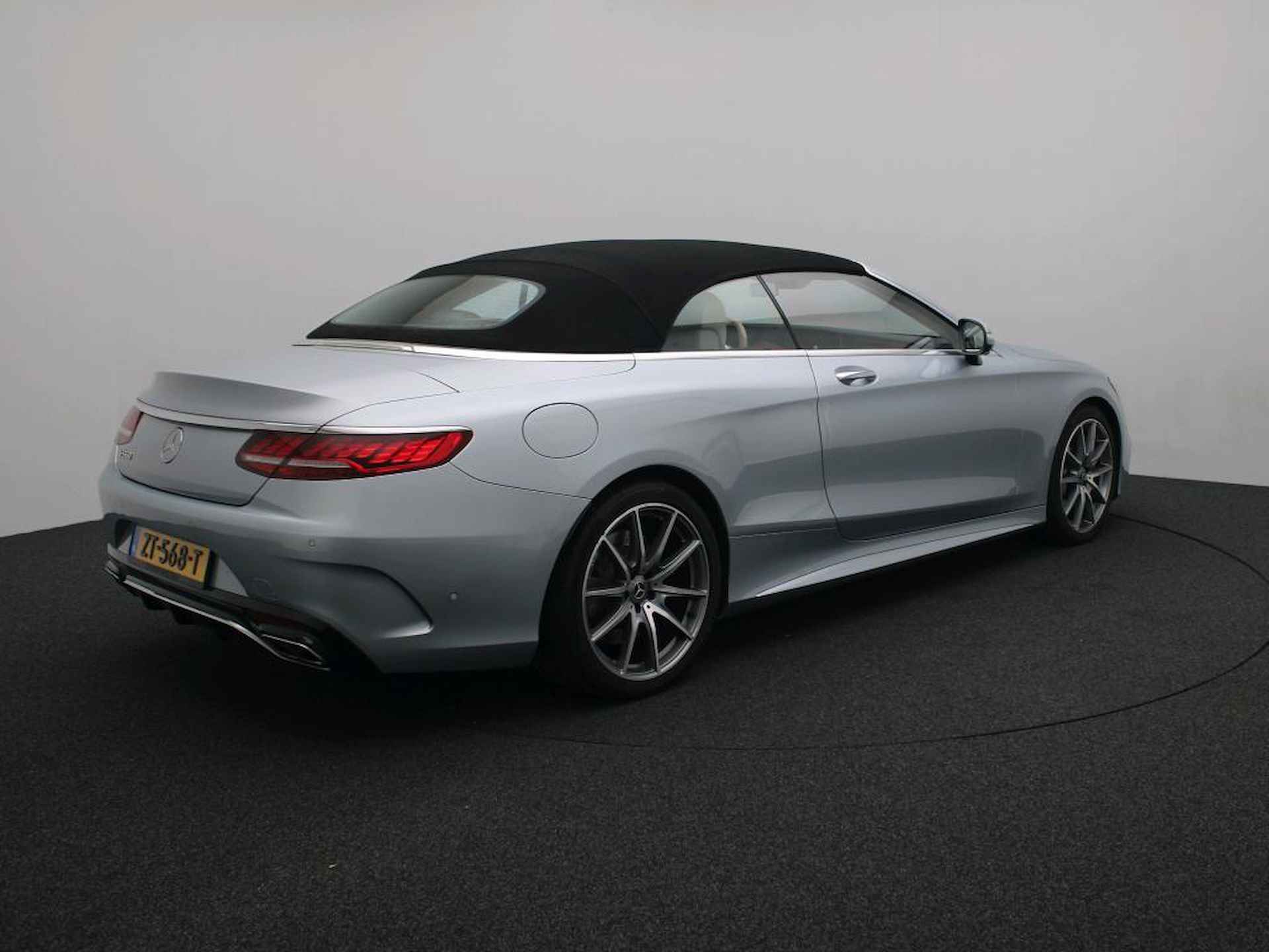 Mercedes-Benz S-klasse Cabrio 560 Premium Plus / AMG/ 20 Inch/ DISTRONIC/ AIRCAP/ AIRSCARF/ 360 camera/ NL Auto - 2/18