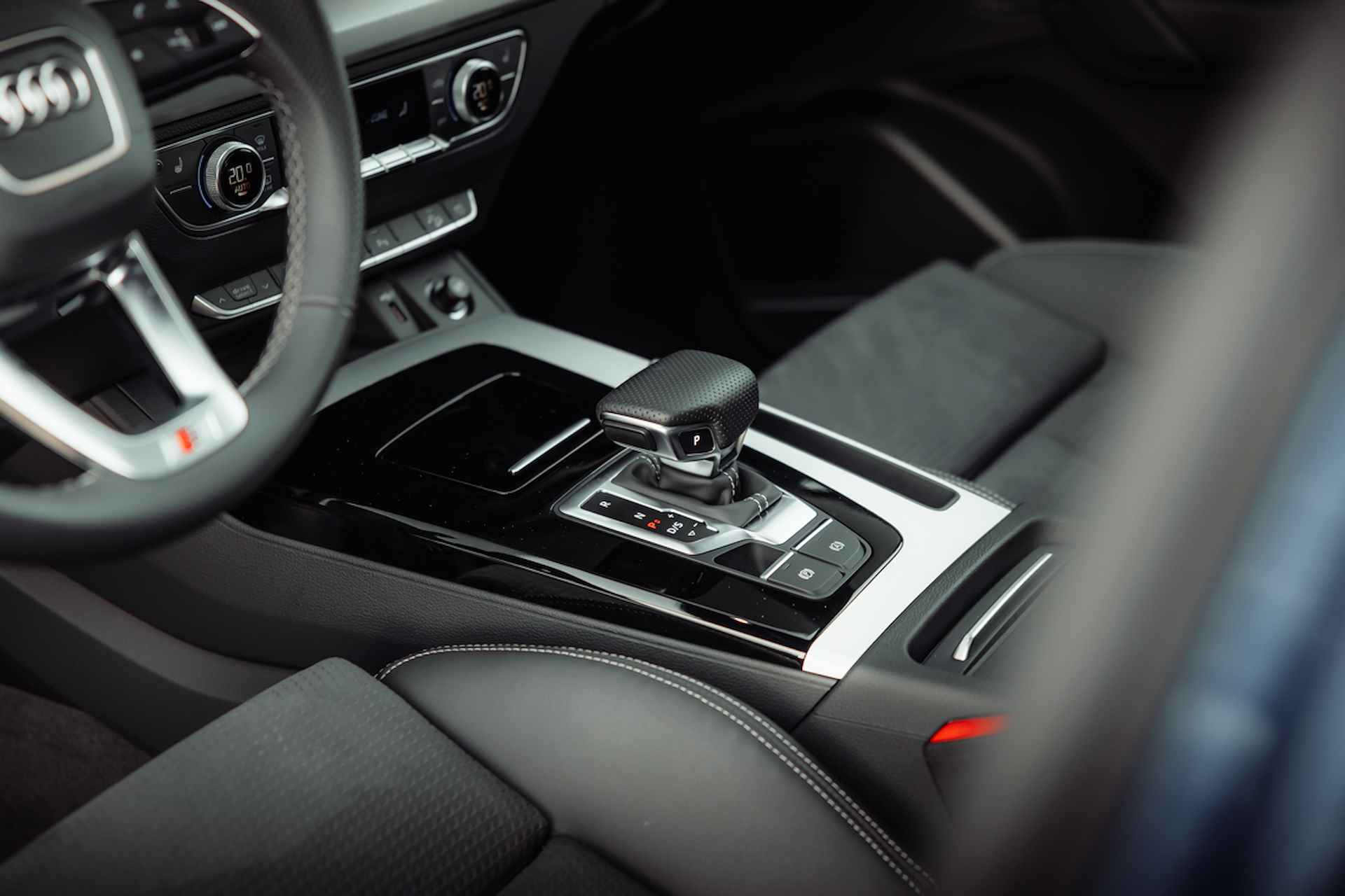 Audi Q5 Sportback 55 TFSI e 367pk quattro S edition | Nieuw 110k | Luchtvering | Panoramadak | Memory | Head Up | Bang & Olufsen | Parking pakket | Homelink | OLED - 23/40