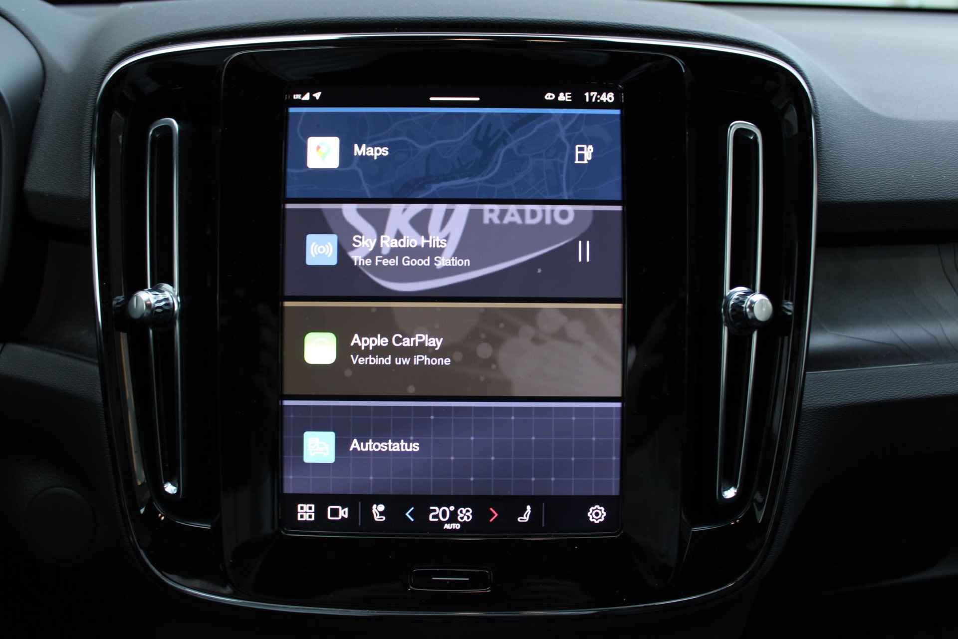 Volvo XC40 Single Motor Extended Range Plus 82 kWh | Achteruitrijcamera | Dodehoekdetectie | DAB | Apple Carplay/Android Auto | Elektrische Kofferklep | Parkeersensor Voor - 11/24