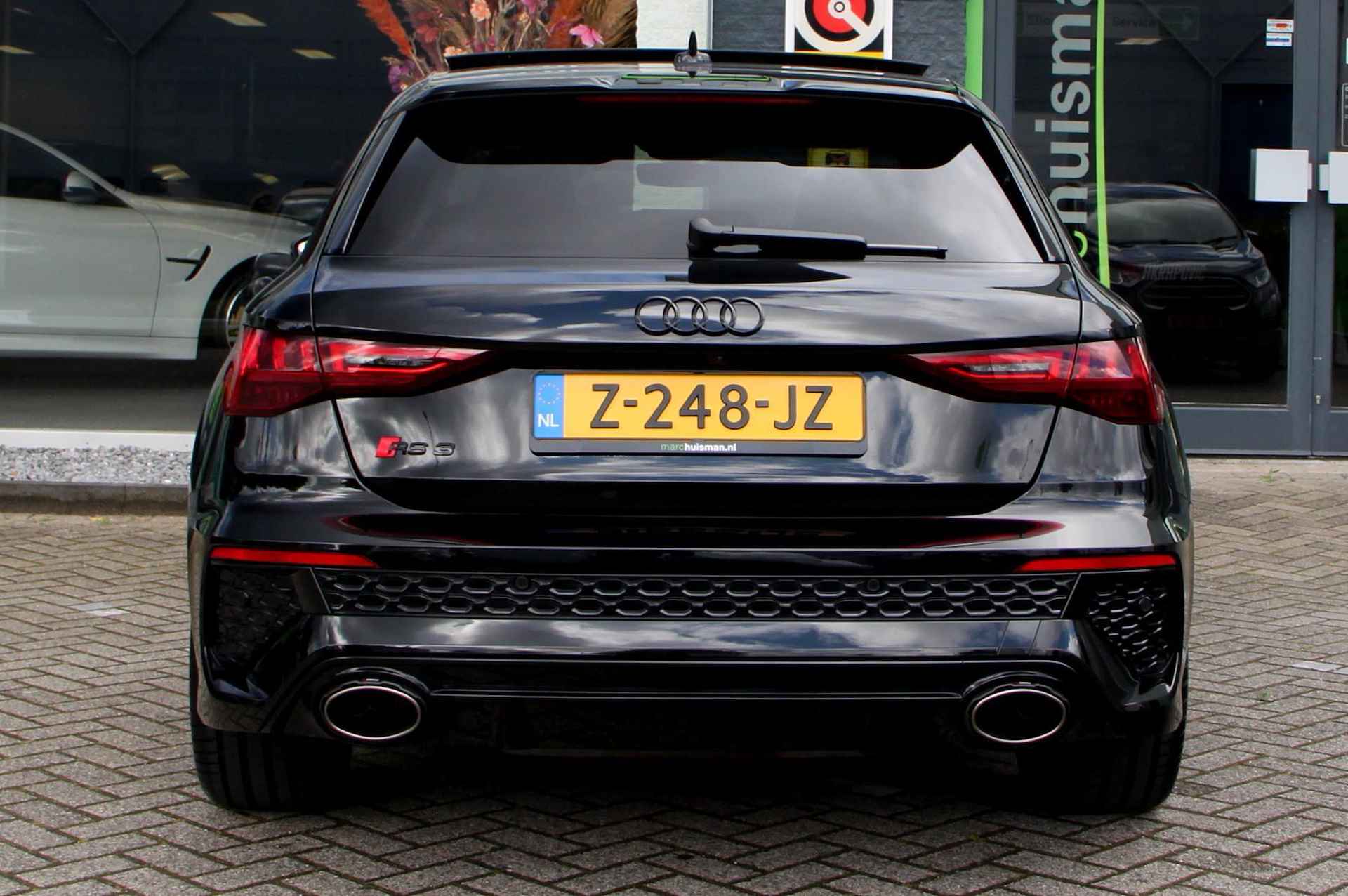 Audi RS3 Sportback 2.5 TFSI quattro / AKRAPOVIC / EVENTURI / PANODAK - 5/54