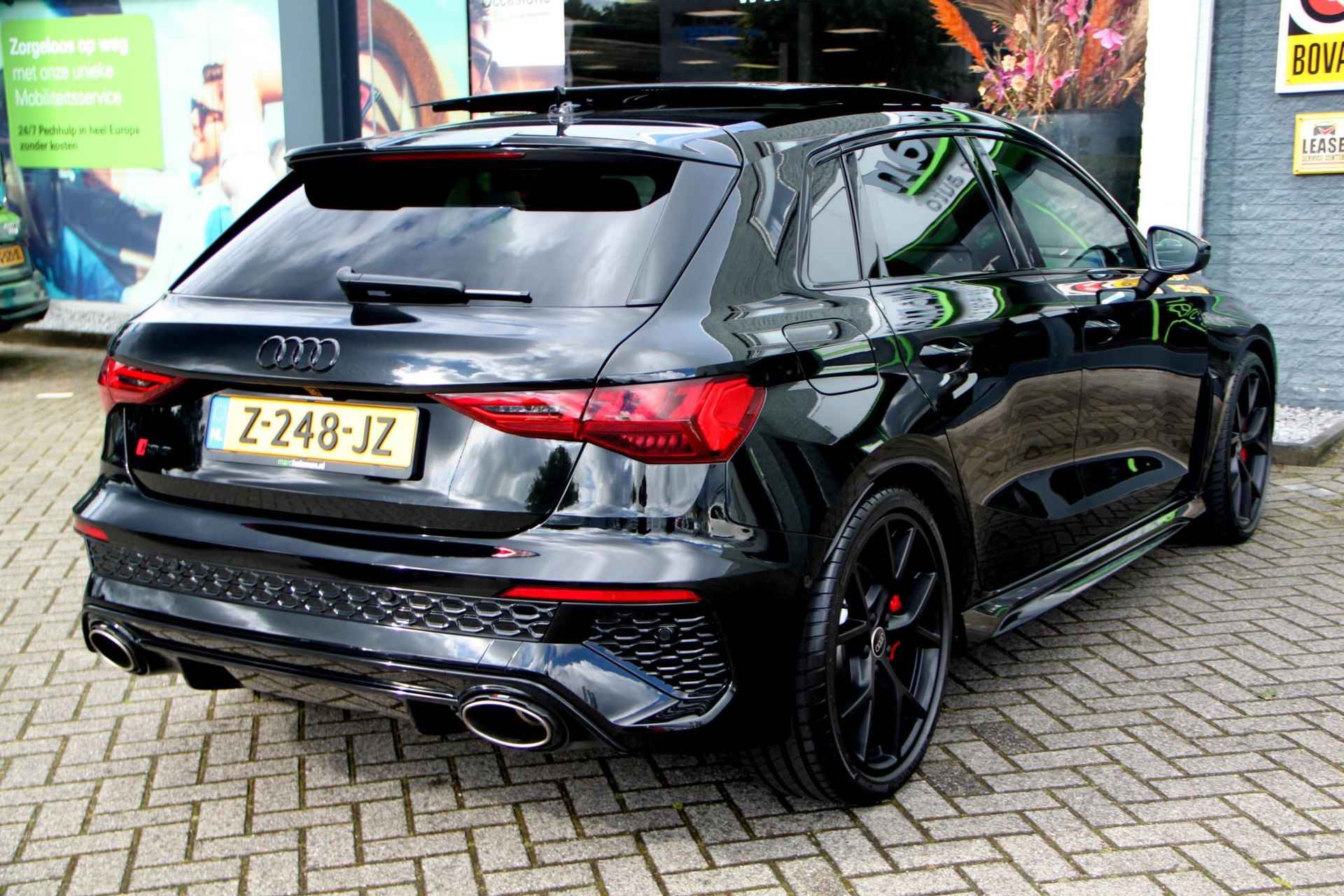 Audi RS3 Sportback 2.5 TFSI quattro / AKRAPOVIC / EVENTURI / PANODAK - 19/54