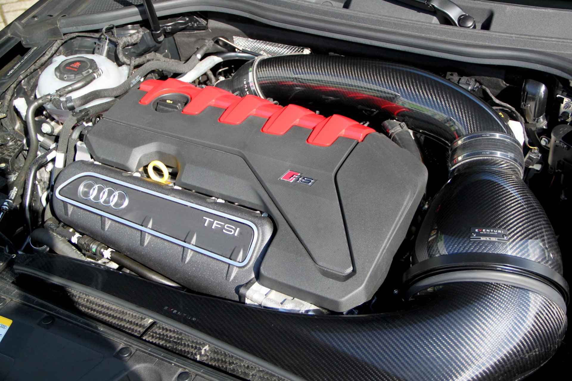 Audi RS3 Sportback 2.5 TFSI quattro / AKRAPOVIC / EVENTURI / PANODAK - 23/54