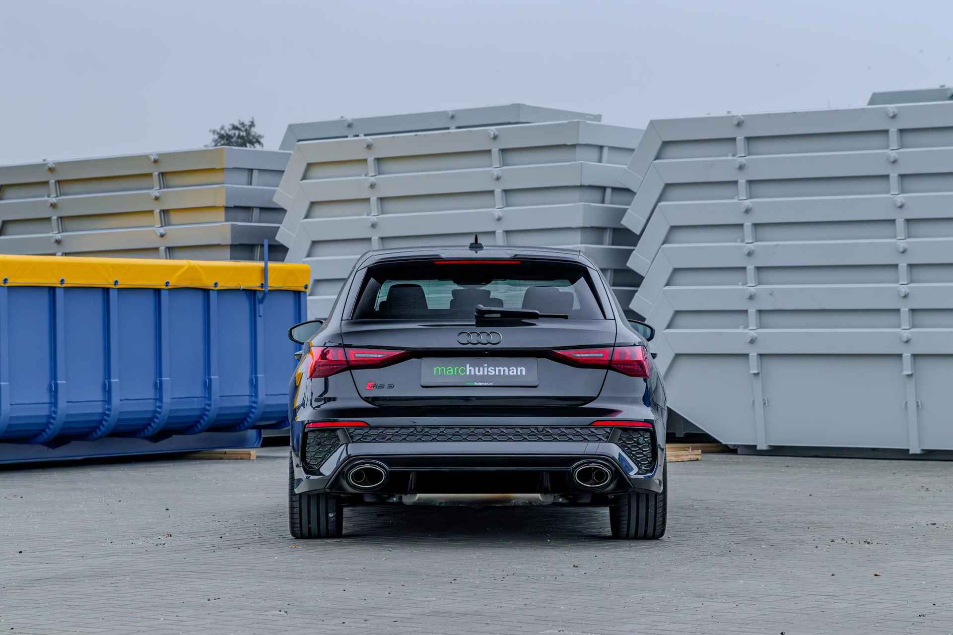 Audi RS3 Sportback 2.5 TFSI quattro / AKRAPOVIC / EVENTURI / PANODAK - 90/95