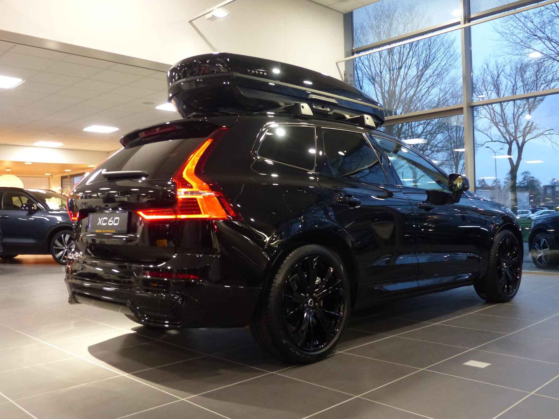 Volvo XC60 T8 Plug-in hybrid AWD Ultra Black Edition - 3/12