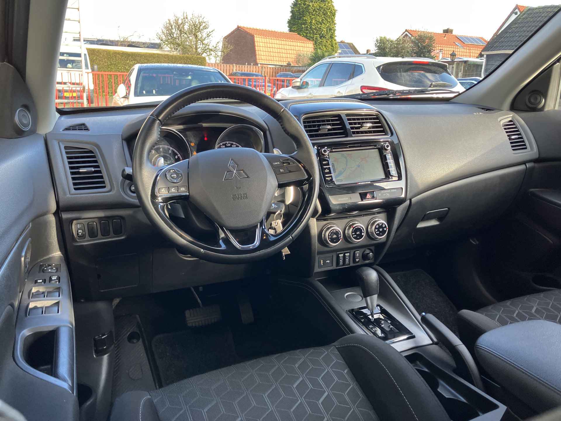 Mitsubishi ASX 2.0 Intense 150 pk AUT. | navigatie | cruise control | achteruitrijdcamera | apple carplay | climate control - 13/34