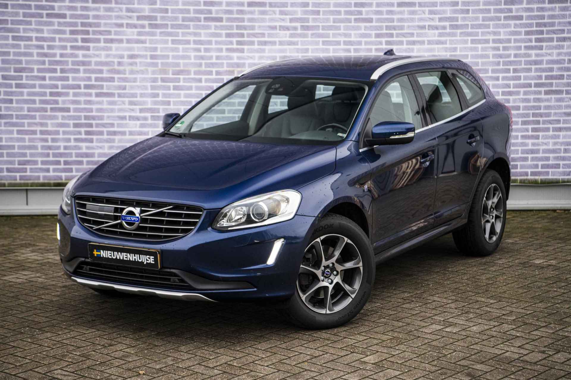 Volvo XC60 2.0 T5 FWD Ocean Race | Trekhaak | Adaptieve Cruise Control | Panoramadak | Dode Hoek Detectie | Parkeer Camera | - 15/37