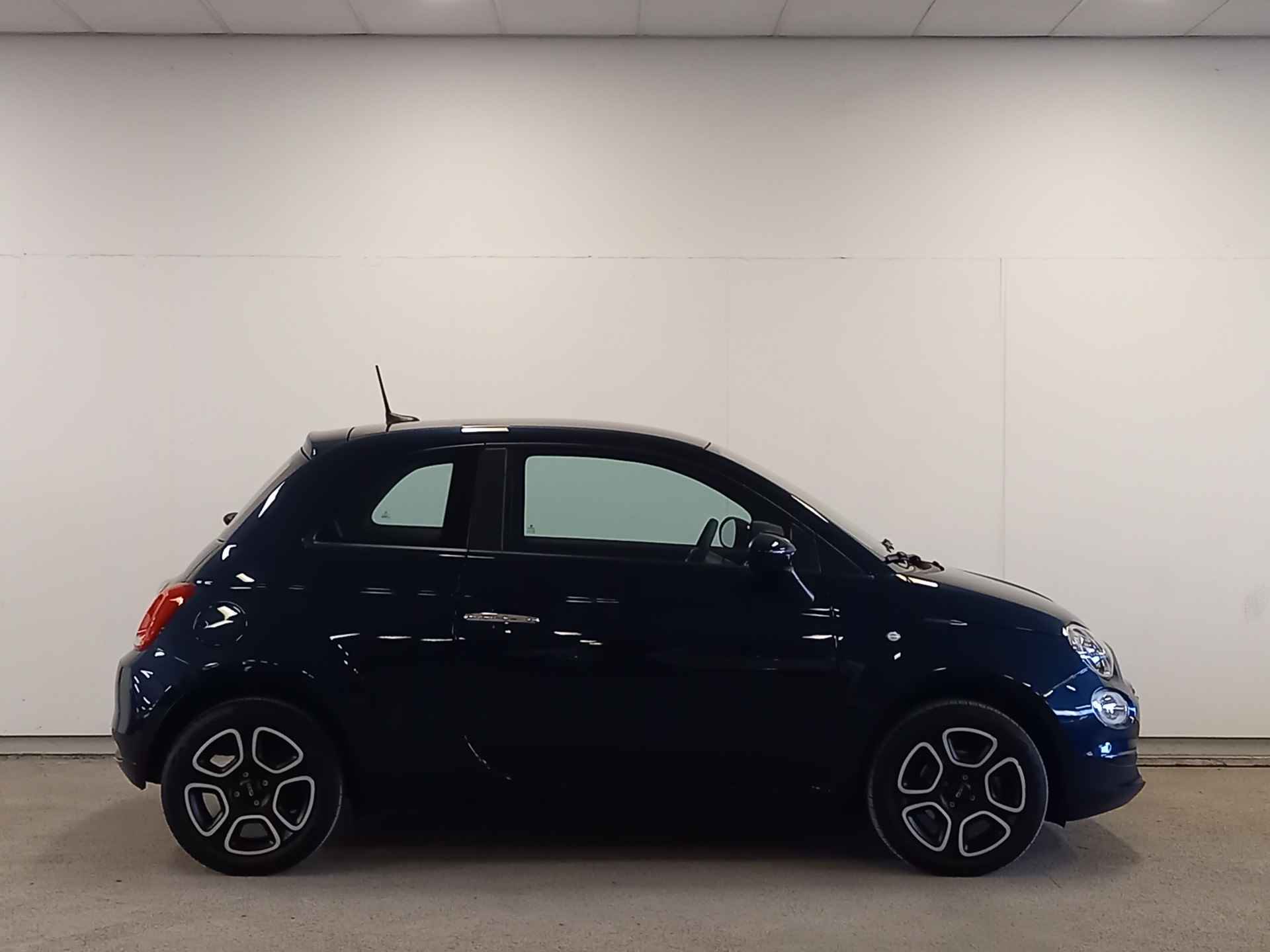 Fiat 500 1.0 Hybrid Club * - 25/36