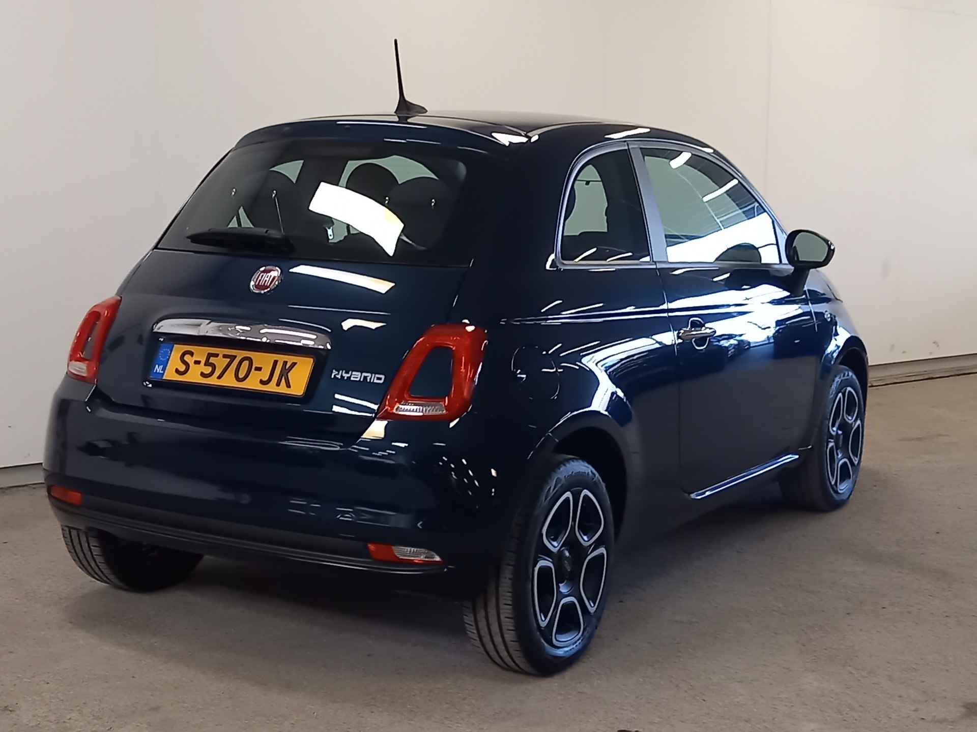 Fiat 500 1.0 Hybrid Club * - 26/36