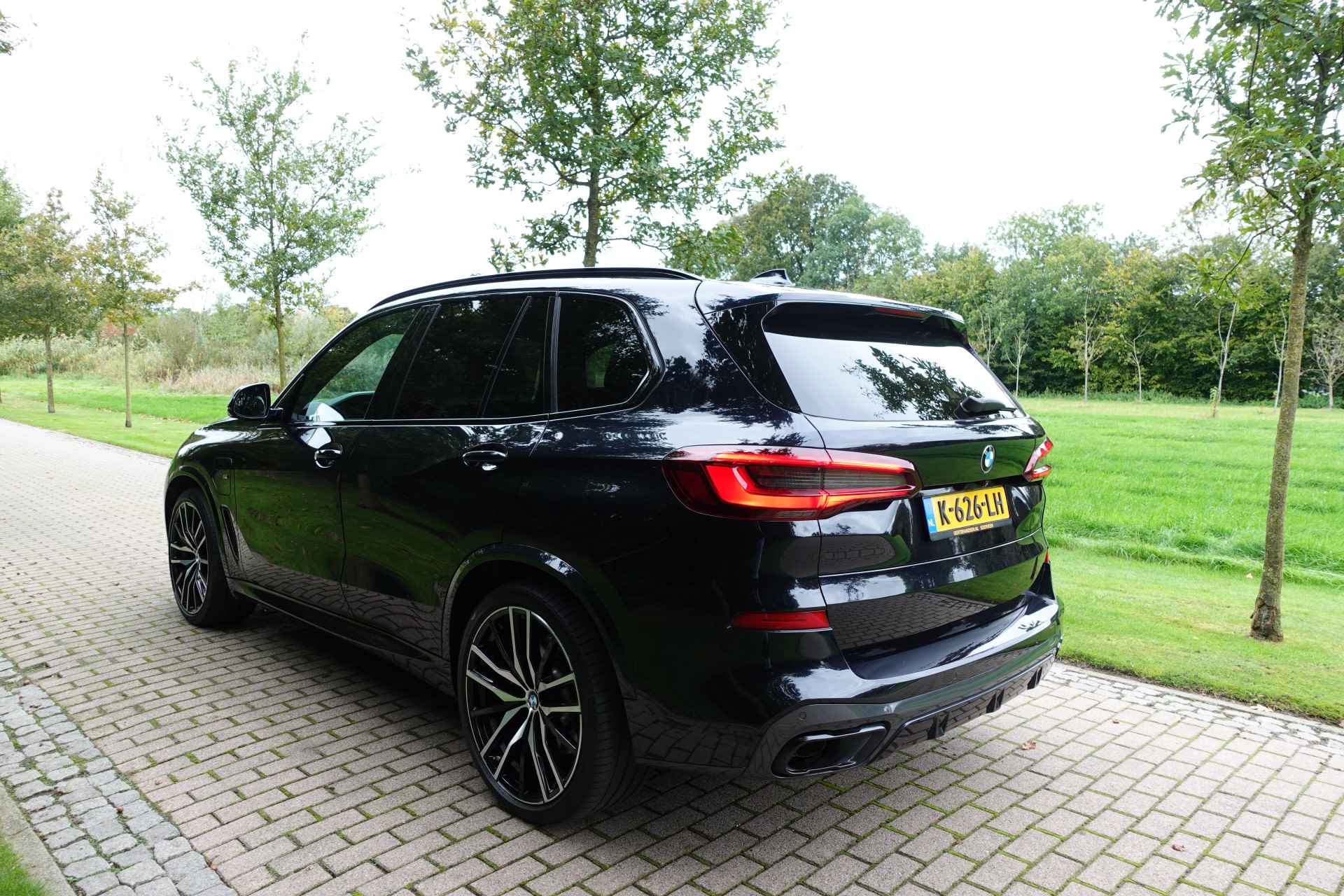 BMW X5 xDrive45e M-Sport High Executive 22 Inch, Pano, Laser, Head-up, H&K, Soft close, Panorama -glasdak Sky Longe, 1 eigenaar Ned Auto. verw. Bekerhouders. - 9/58