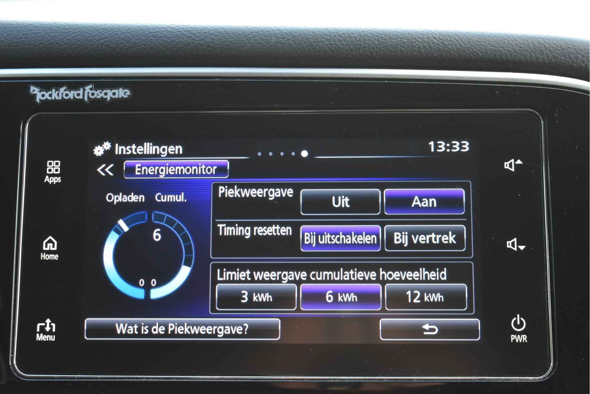 Mitsubishi Outlander 2.0 PHEV Premium 203PK 4WD | NL-Auto | Camera | Trekhaak | Carplay | Standkachel | Keyless | Stoel- & stuurverwarming | Allweathers | LED / Xenon - 50/52