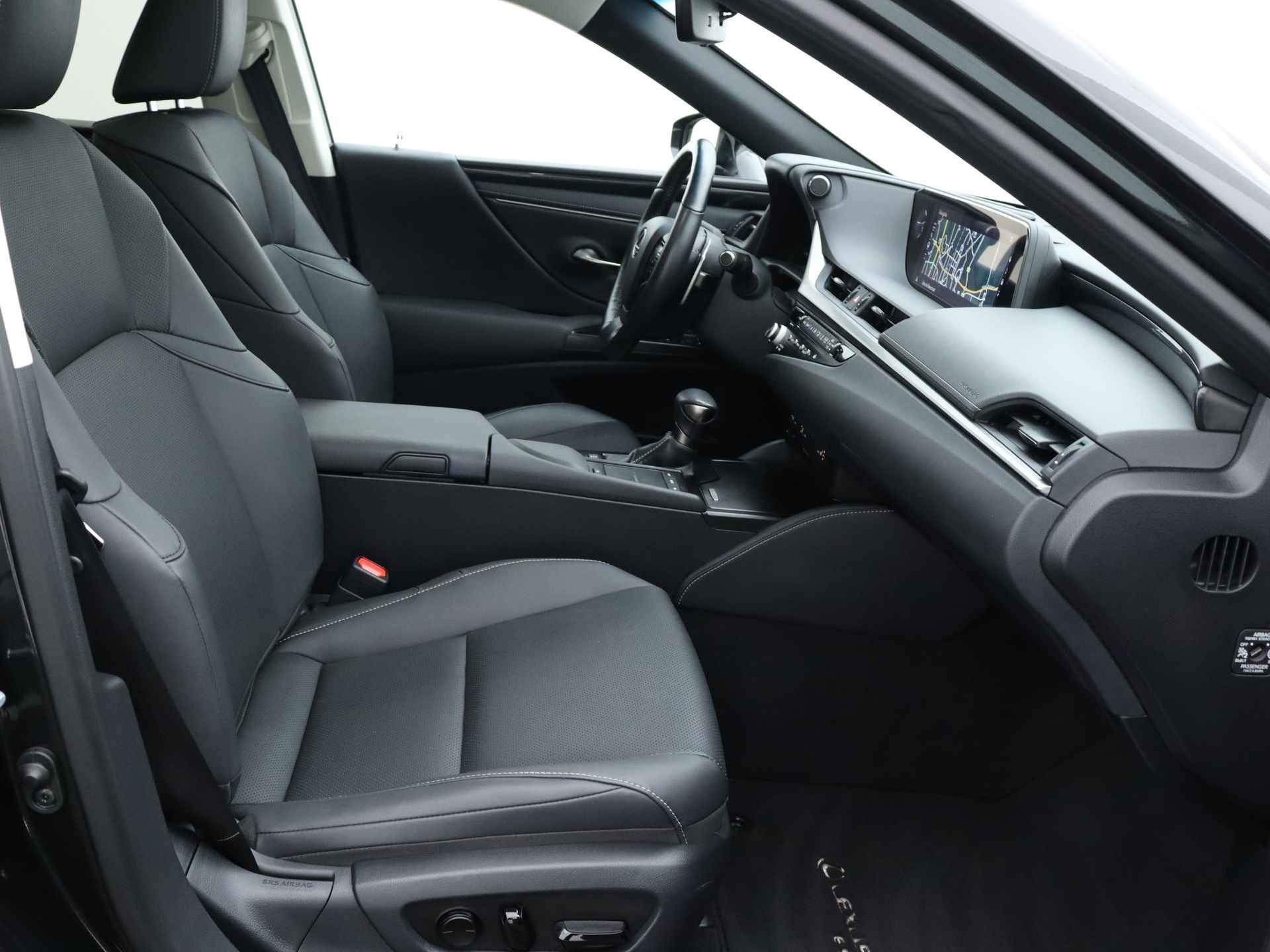 Lexus ES 300h Preference Line | Stoelverwarming | Apple CarPlay / Android Auto | Schuifdak | - 26/42